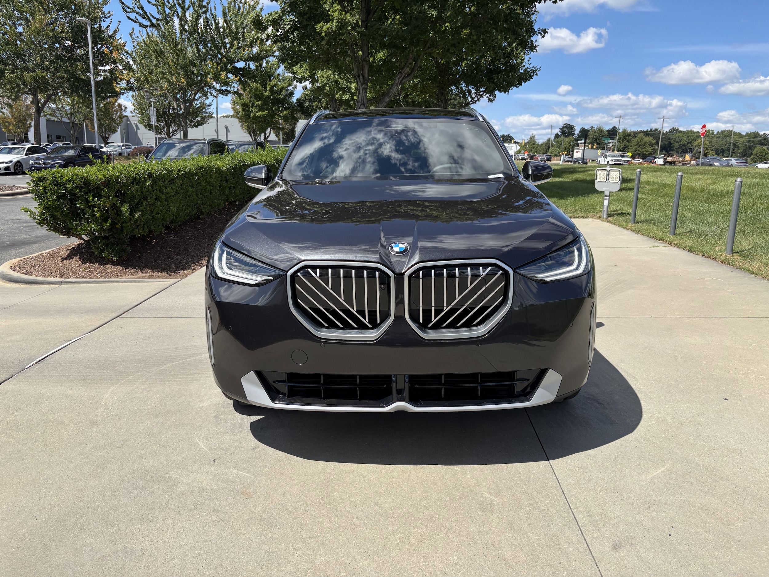 2026 BMW X3 30 xDrive photo 2