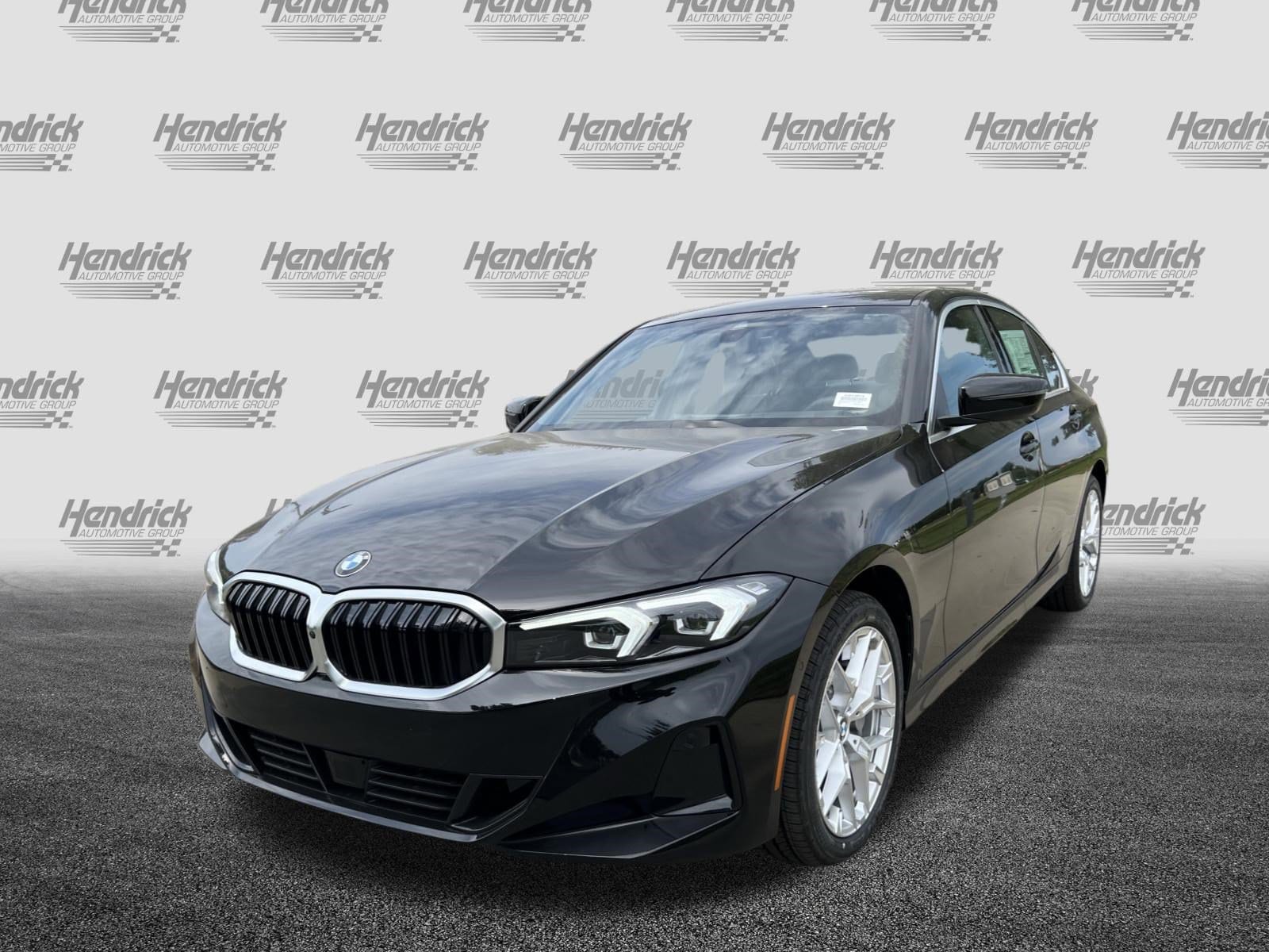 2025 BMW 3 Series 330i xDrive photo 4