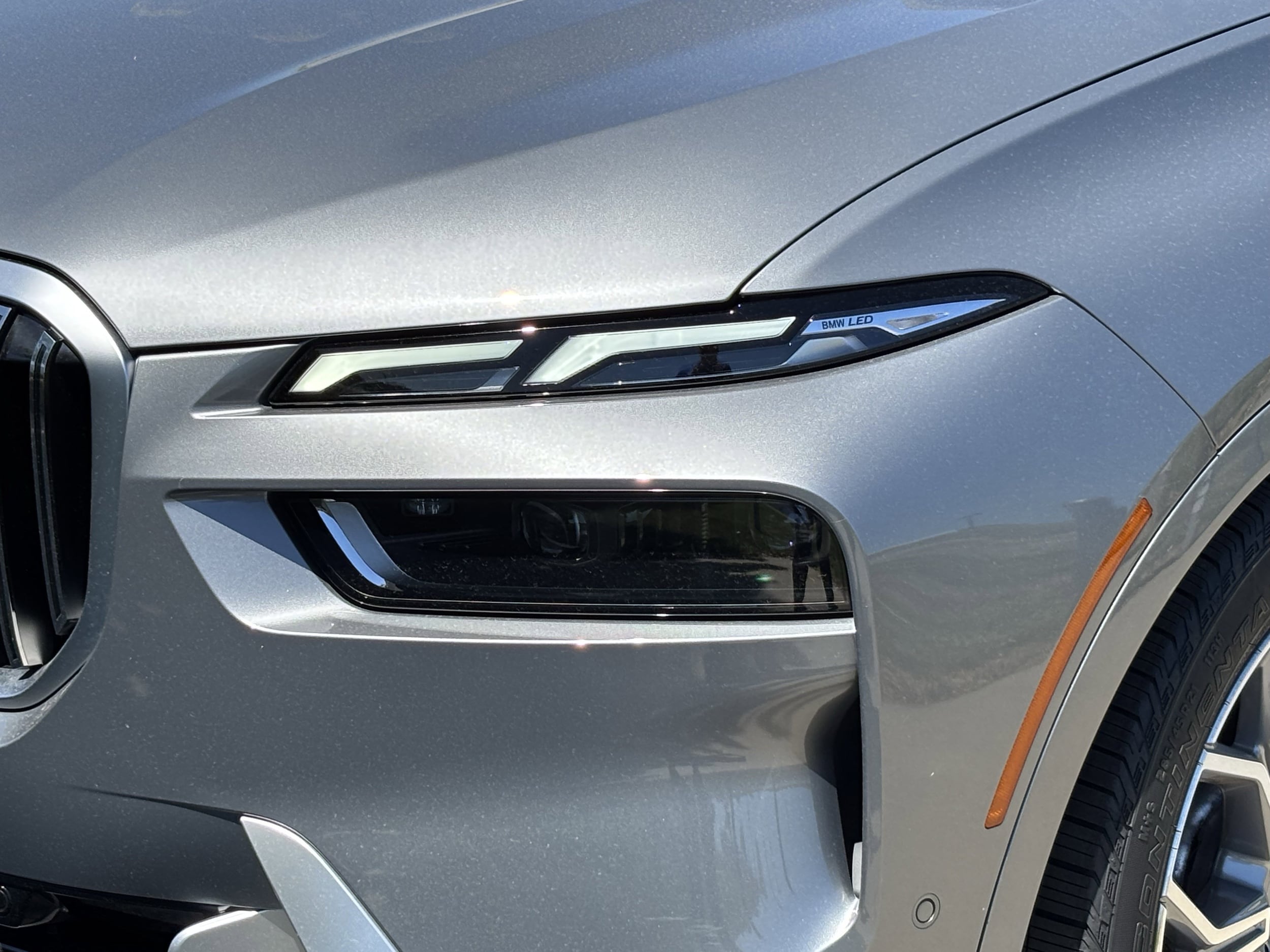 2025 BMW X7 xDrive40i photo 5