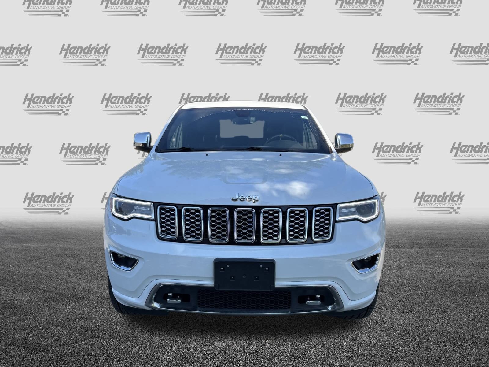 2018 Jeep Grand Cherokee Overland photo 2