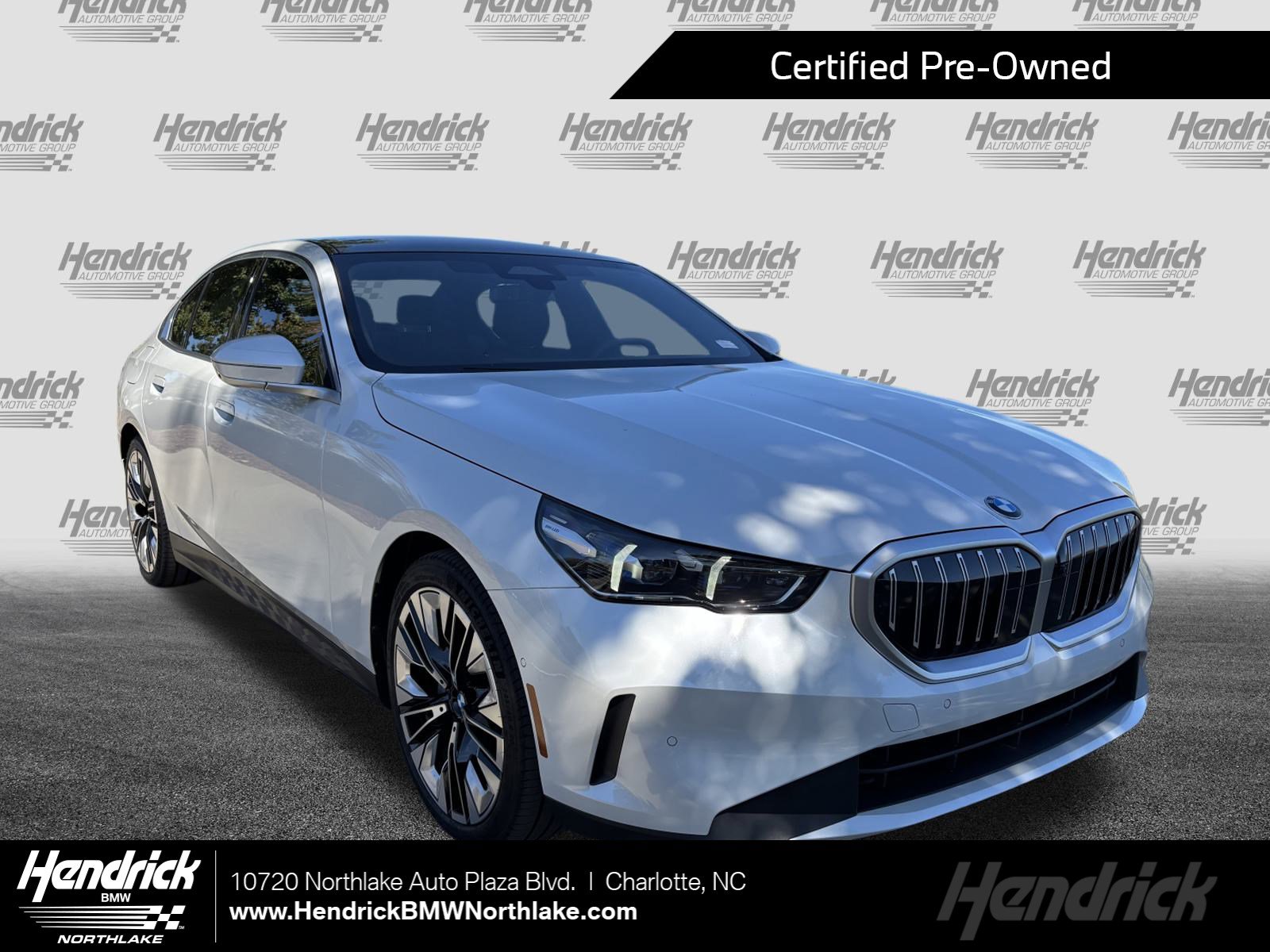 2025 BMW 5 Series 530i's photo