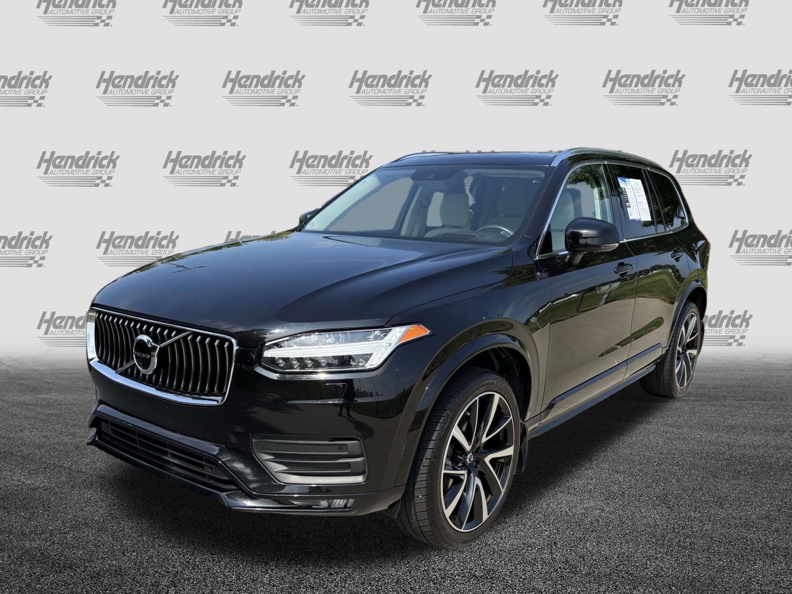 2022 Volvo XC90 Momentum