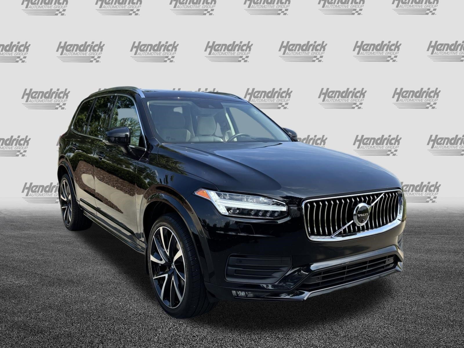 2022 Volvo XC90 Momentum