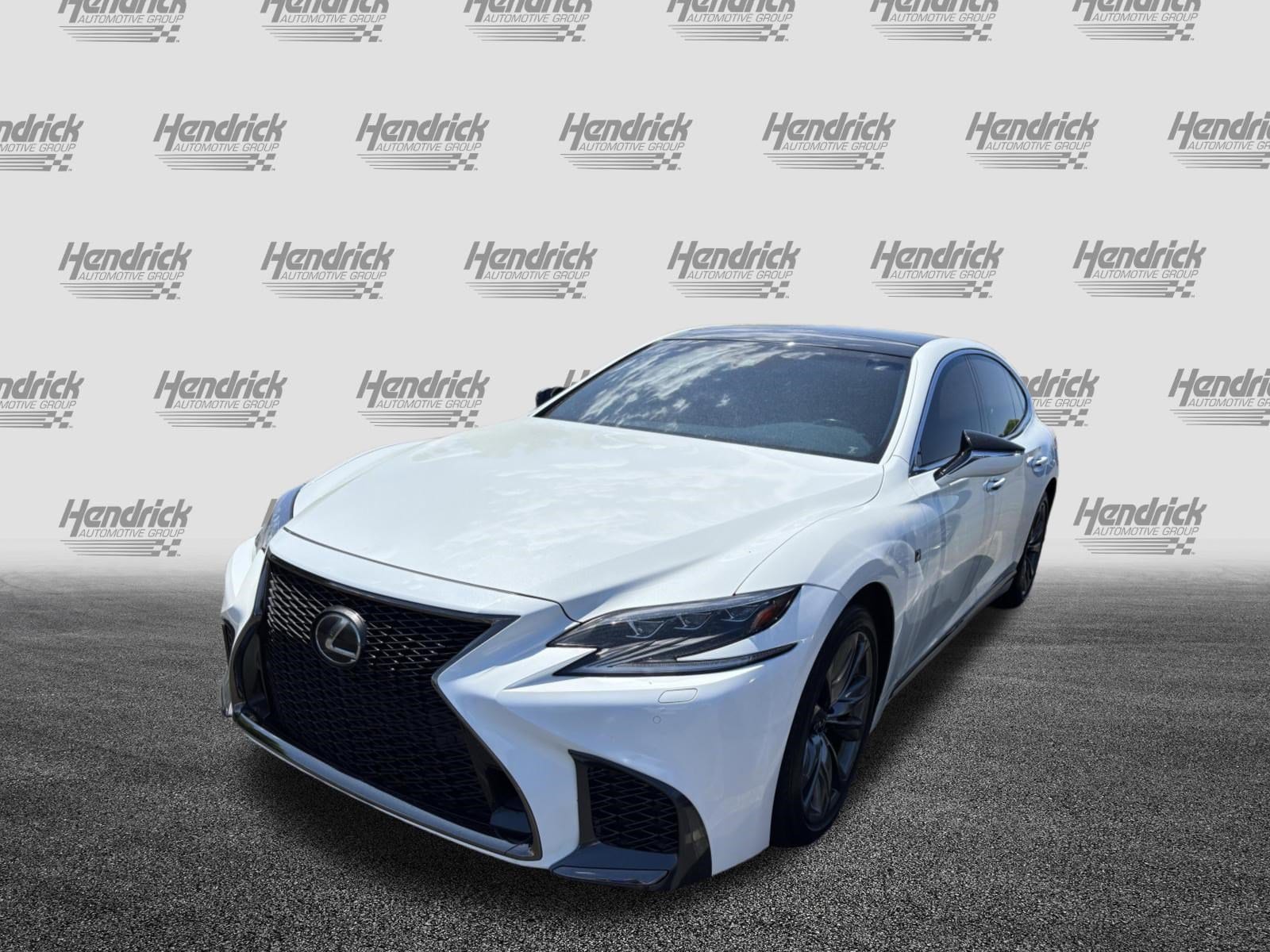 2018 LEXUS LS 500 F Sport AWD photo 3