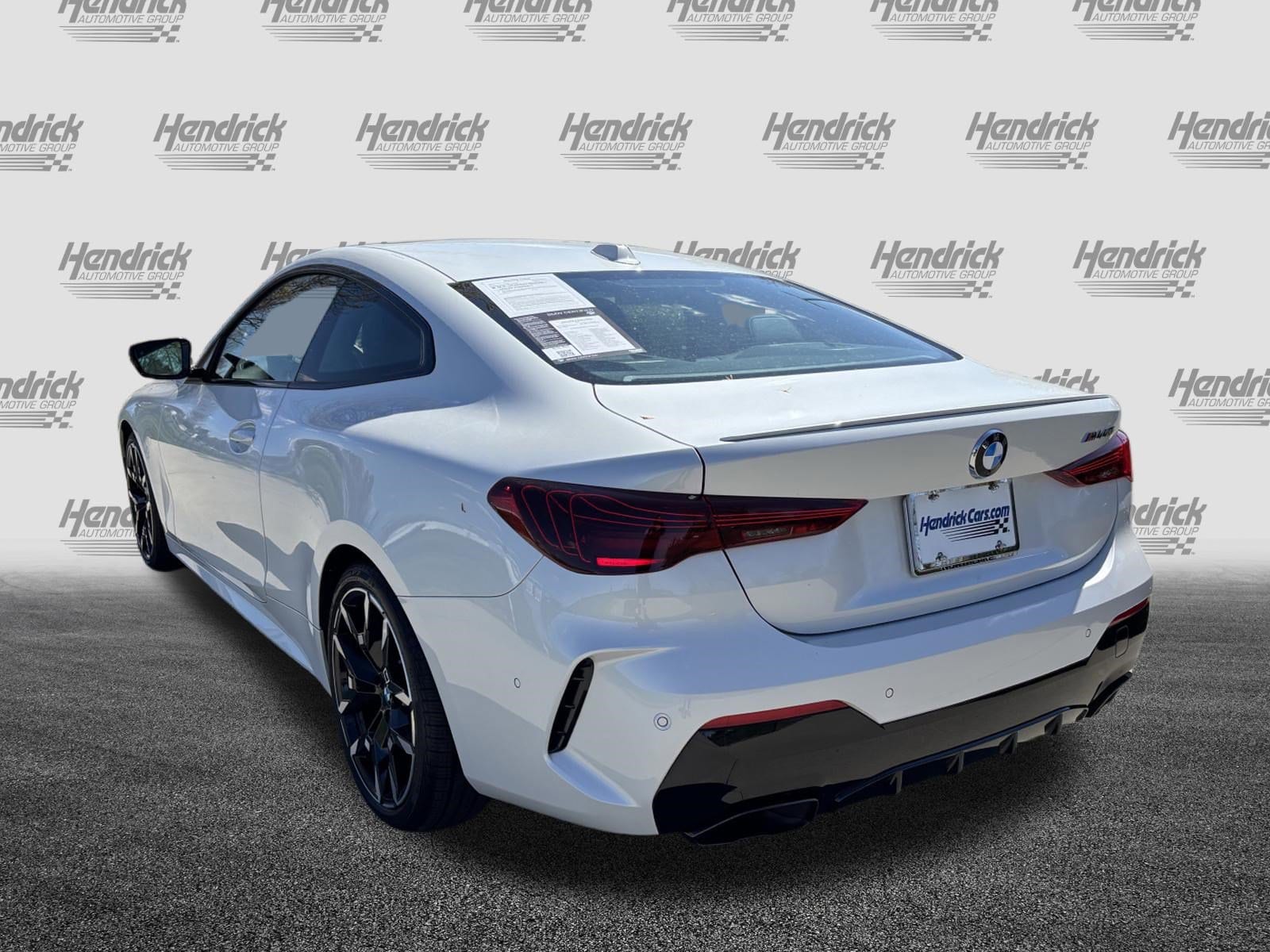 2025 BMW 4 Series M440i photo 3