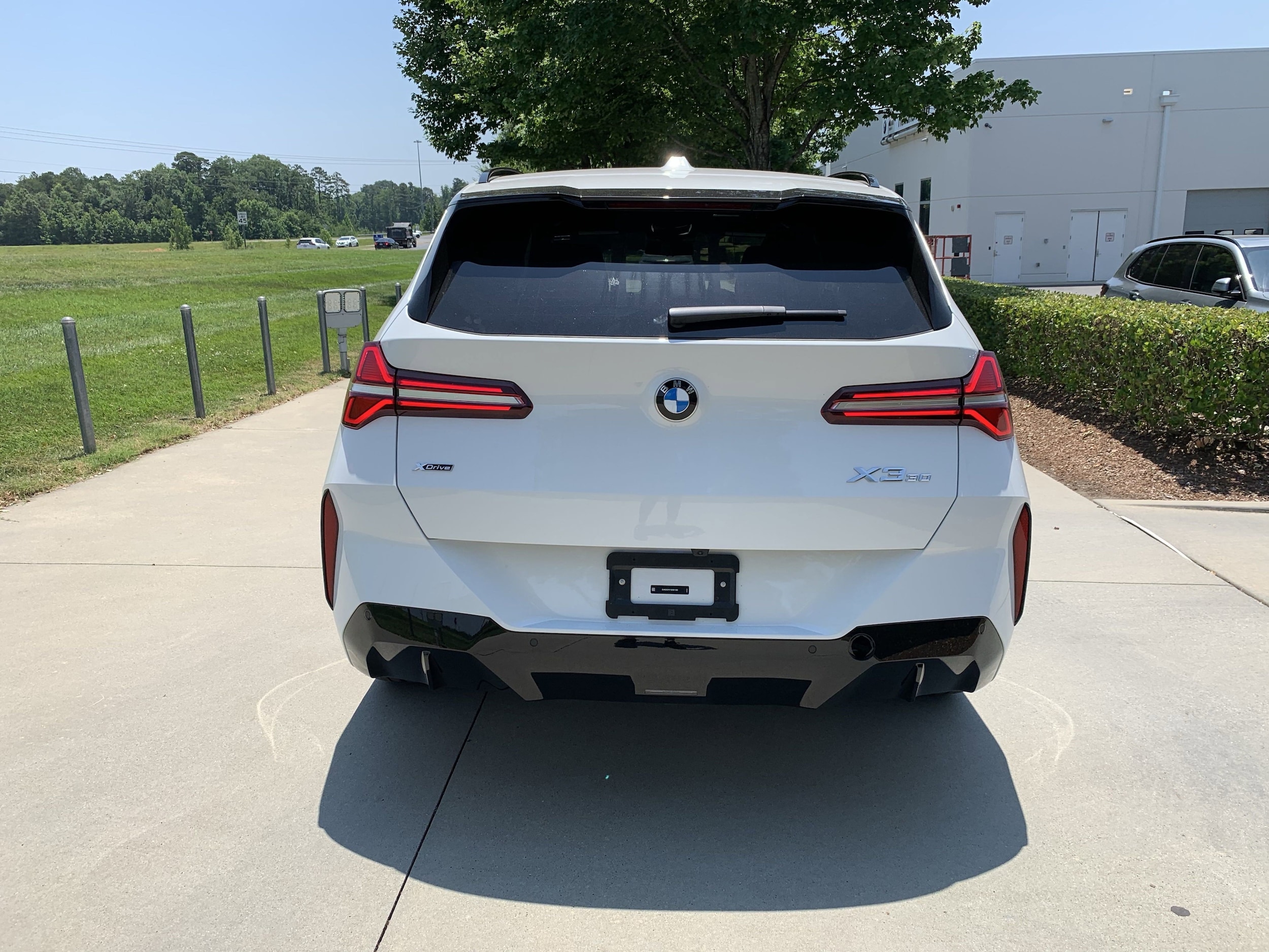 2025 BMW X3 30 xDrive photo 3