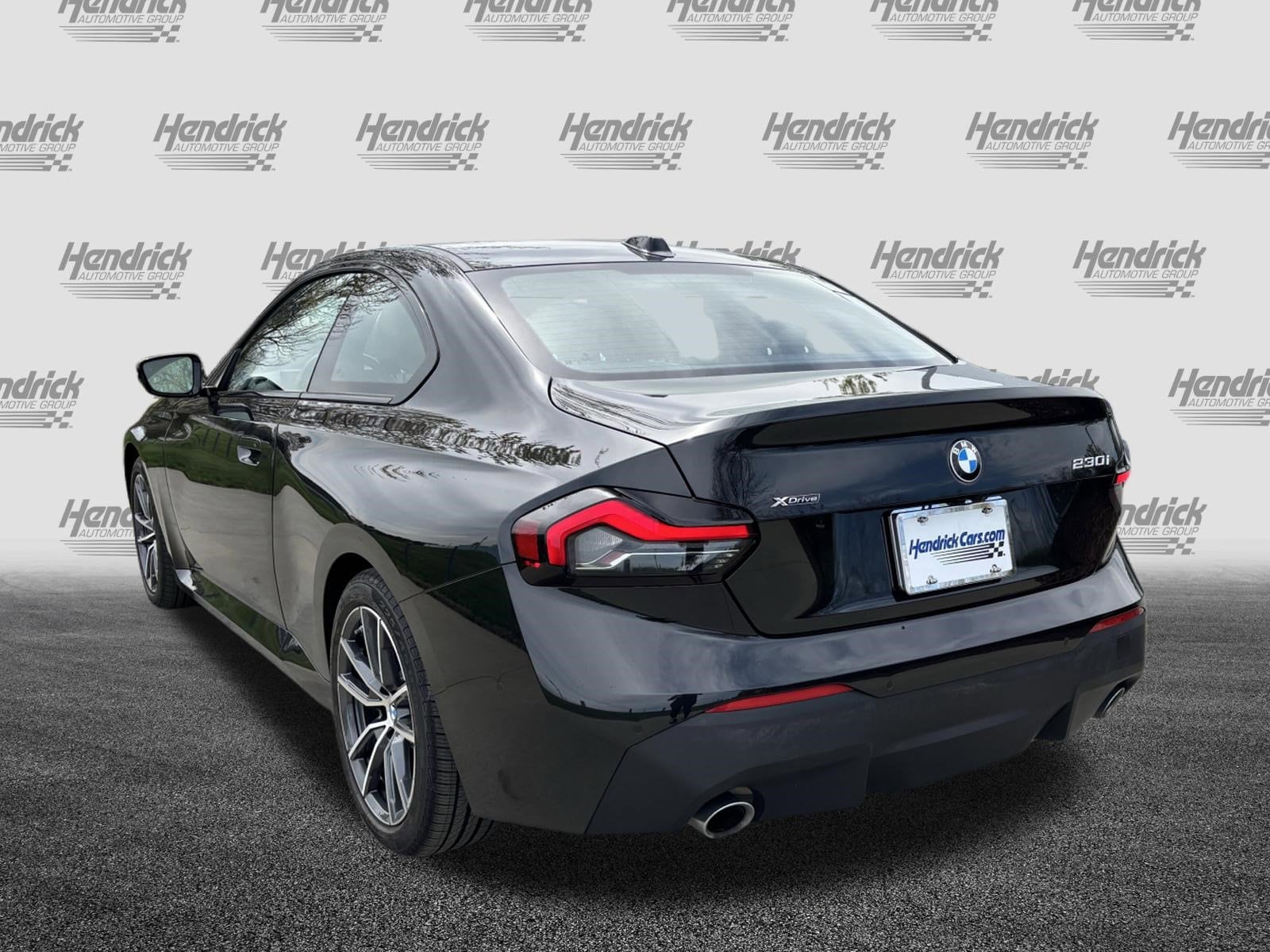 2025 BMW 2 Series 230i xDrive photo 3