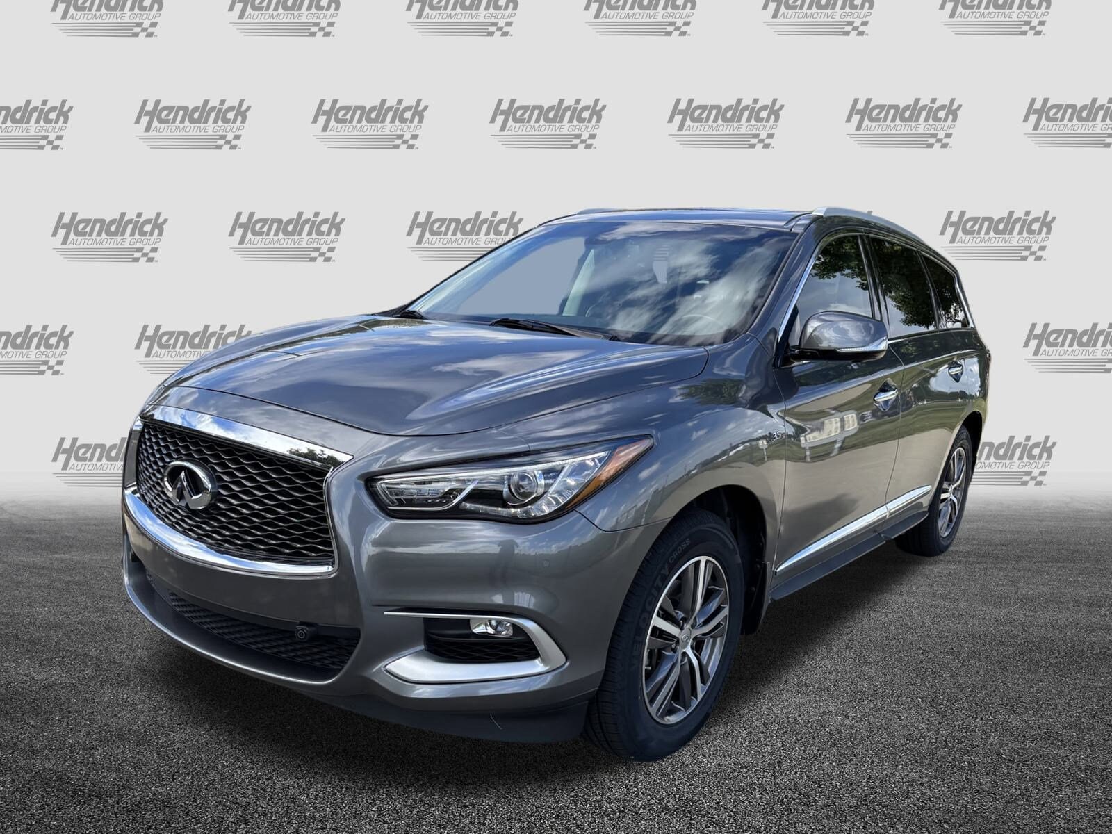 2016 Infiniti QX60 LE photo 3