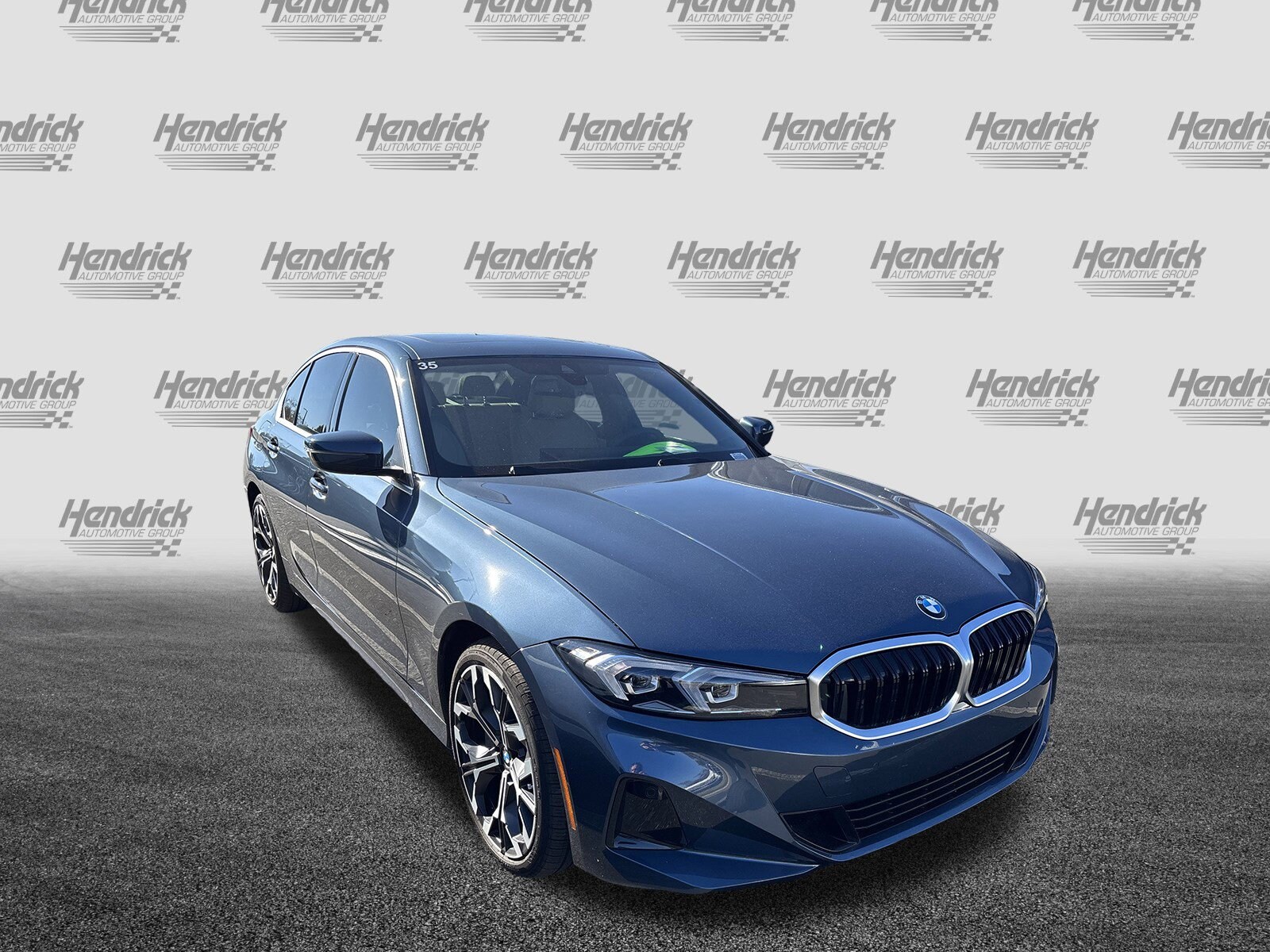 2025 Bmw 330i photo 2