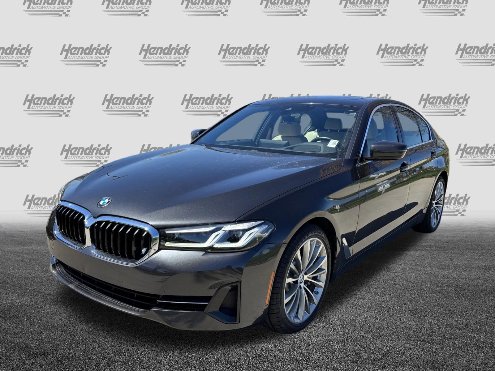 2023 BMW 5 Series 530i photo 6