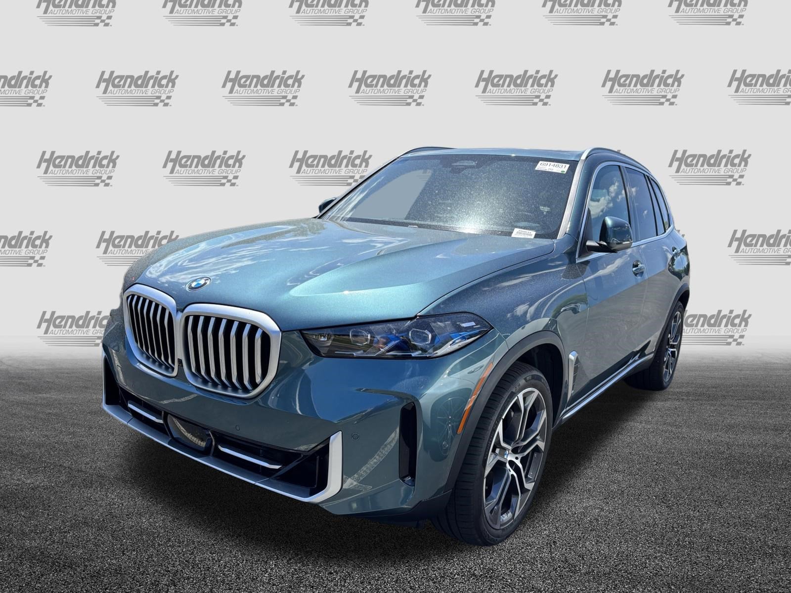 2026 BMW X5 sDrive40i photo 3