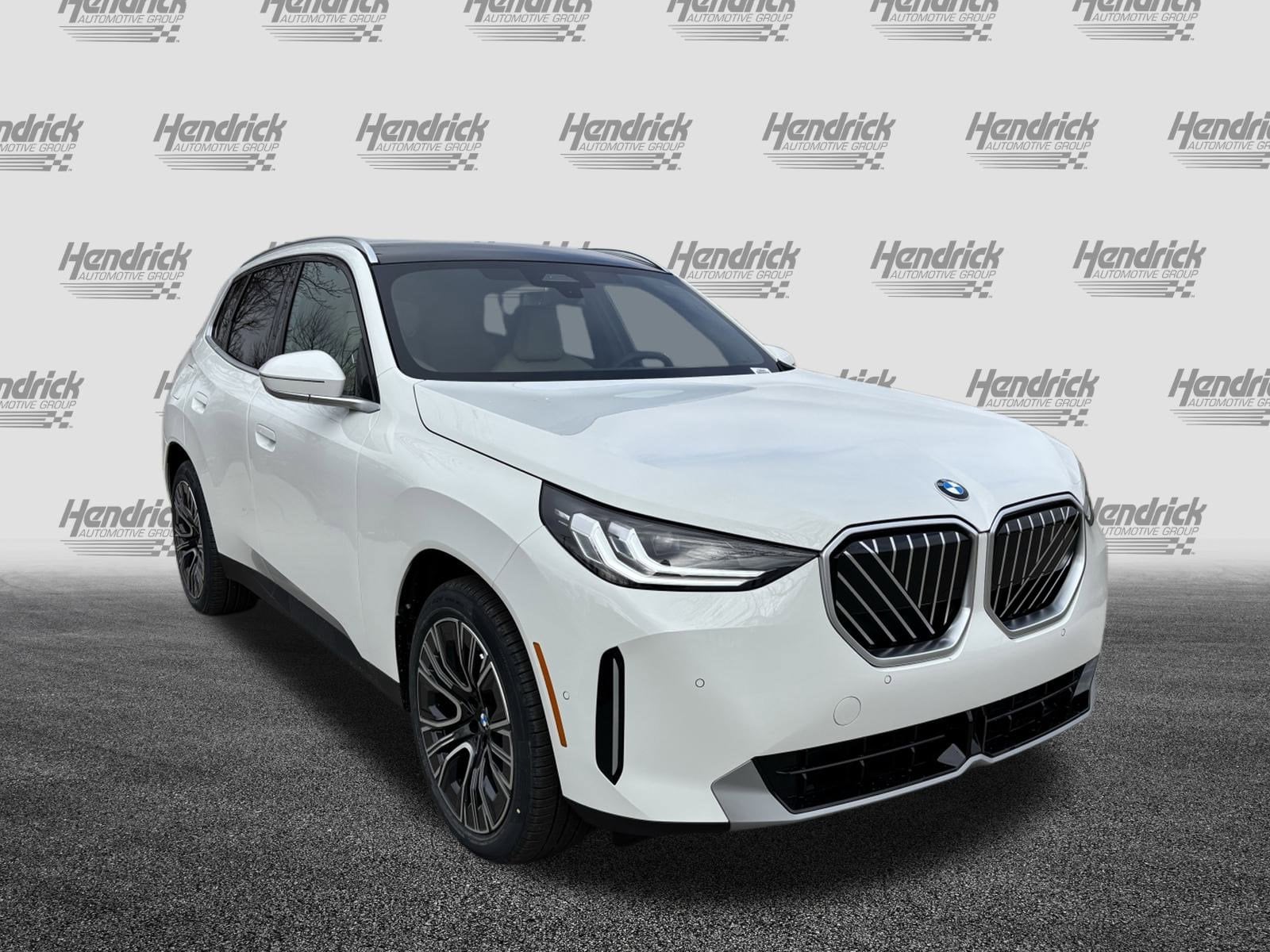 2026 BMW X3 30's photo
