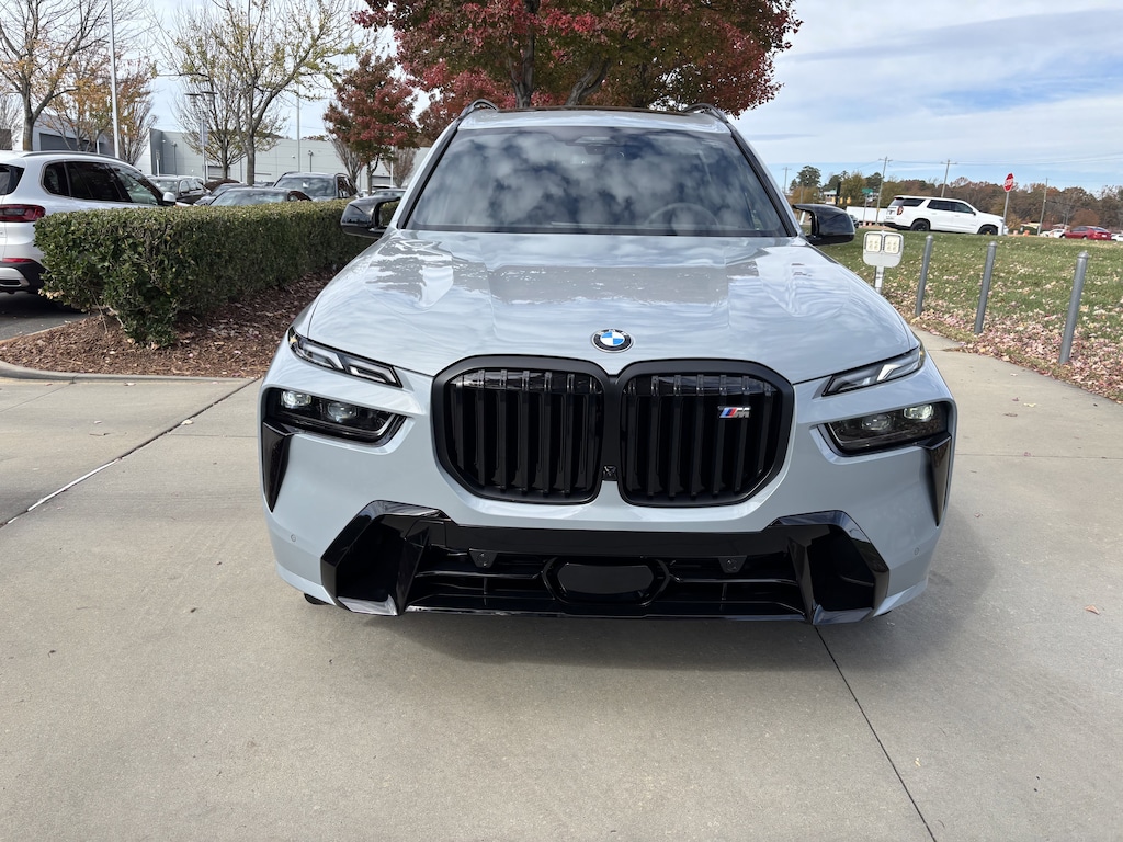New 2026 BMW X7 M60i SUV