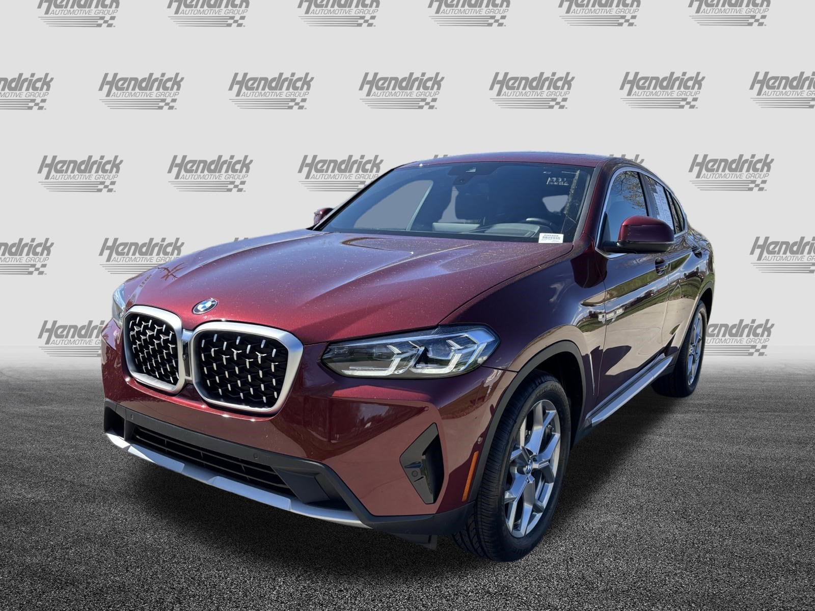 2025 BMW X4 xDrive30i photo 4