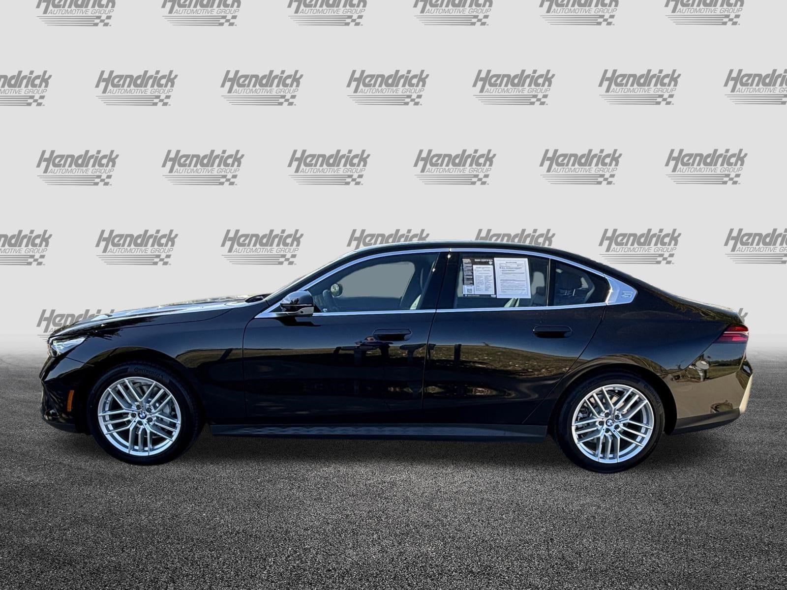 2025 BMW 5 Series 530i xDrive photo 6