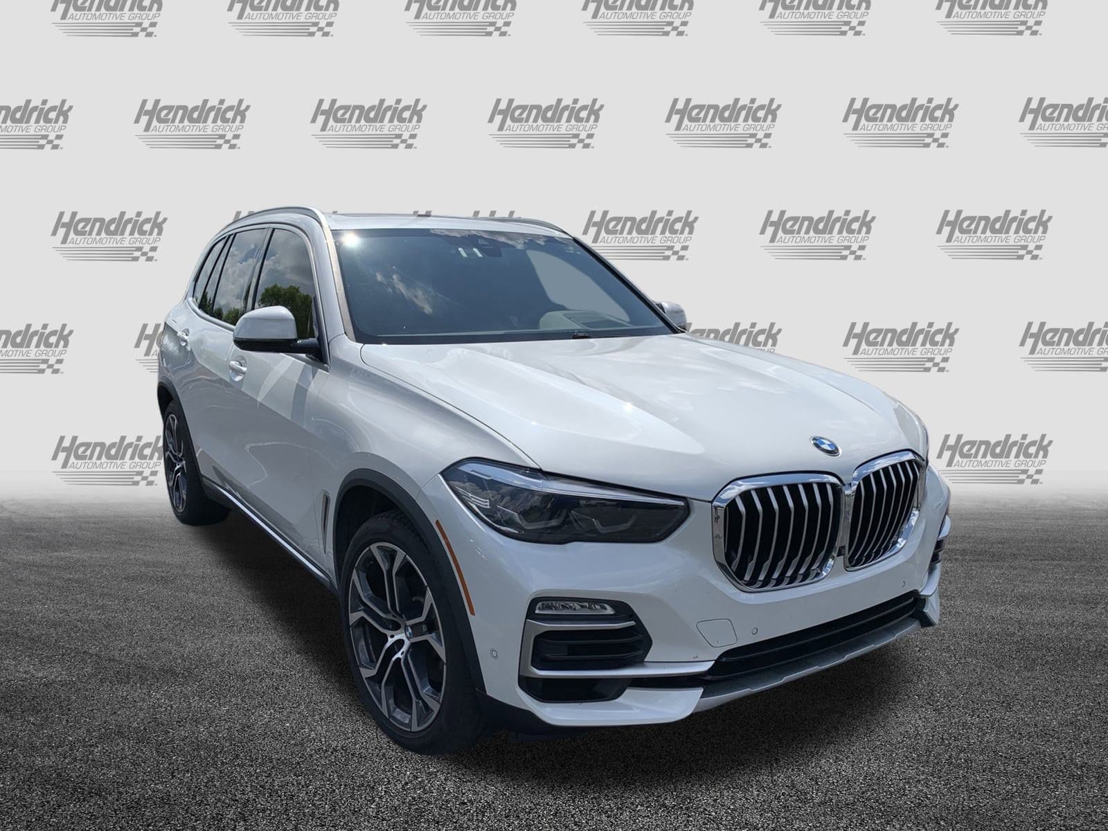 Used 2021 BMW X5 40i with VIN 5UXCR4C0XM9H12217 for sale in Charlotte, NC