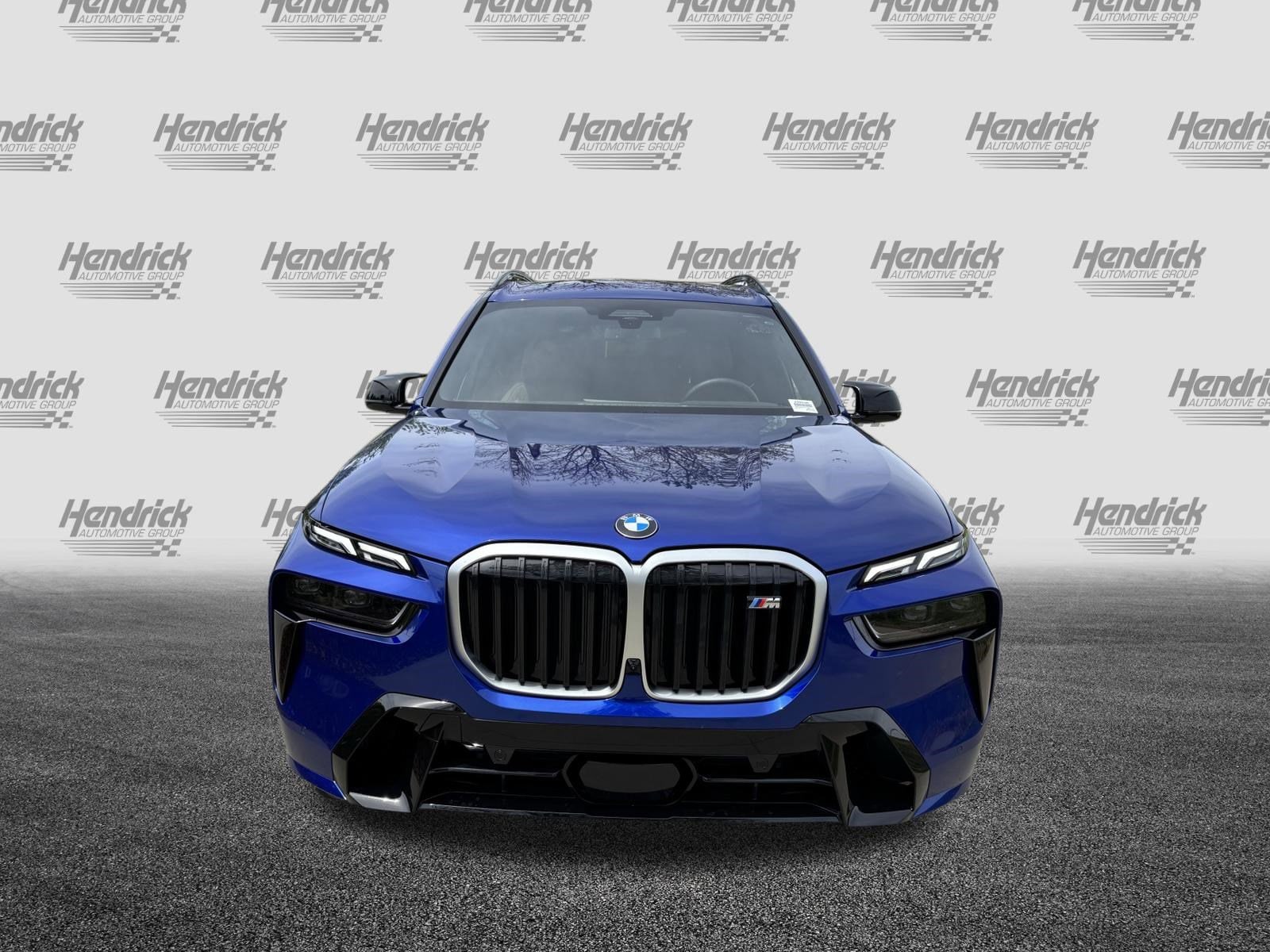 2026 BMW X7 M60i photo 2