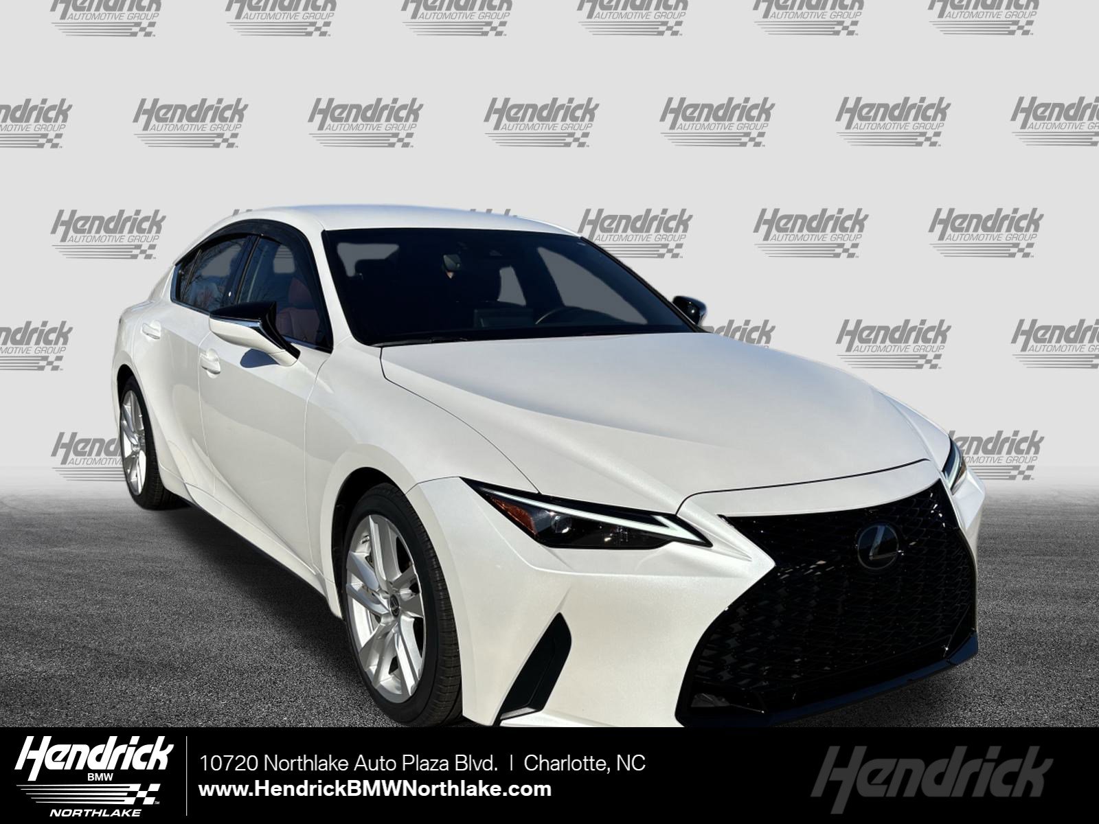 2021 Lexus IS 300's photo