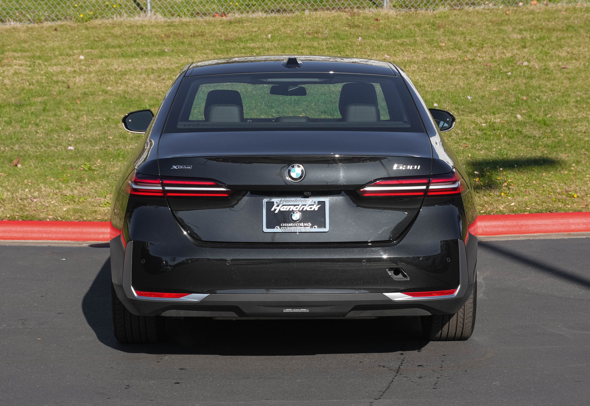 2025 BMW 5 Series 530i xDrive photo 6