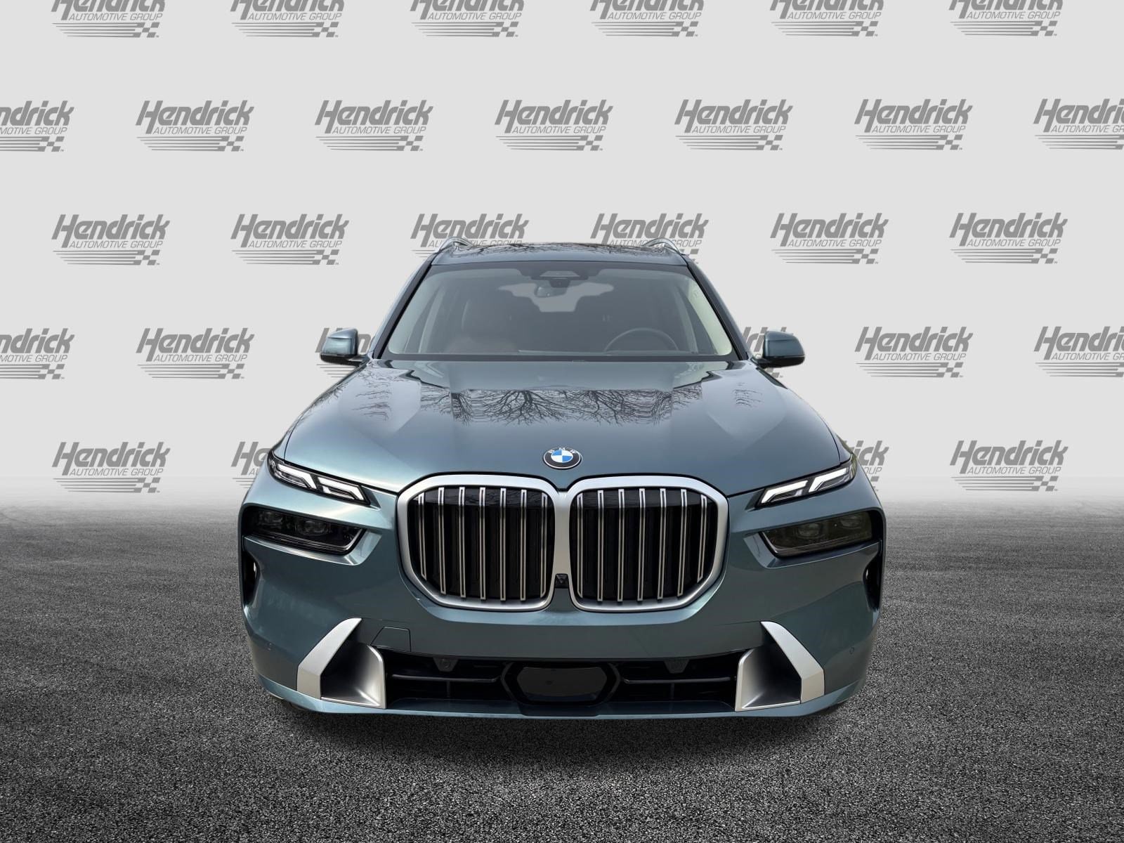 2026 BMW X7 xDrive40i photo 2