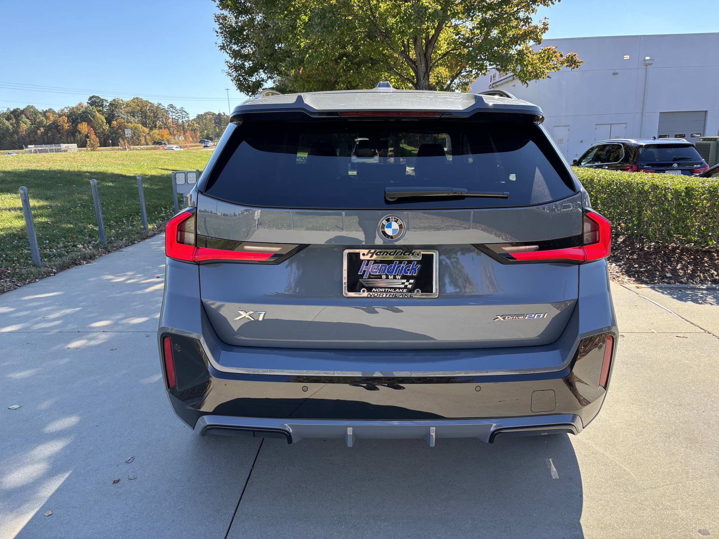 2026 BMW X1 xDrive28i photo 3