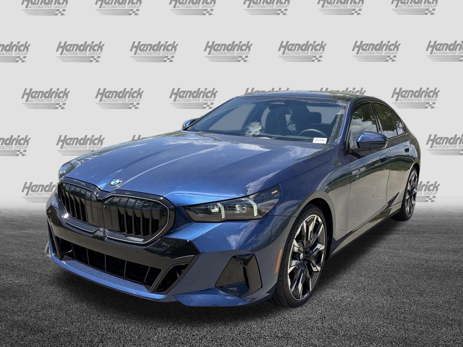 2026 BMW 5 Series 530i xDrive photo 6