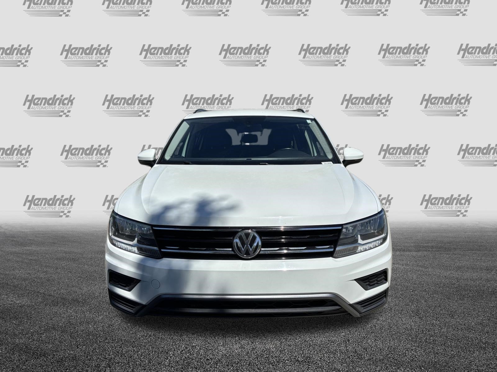 2018 Volkswagen Tiguan SE photo 2
