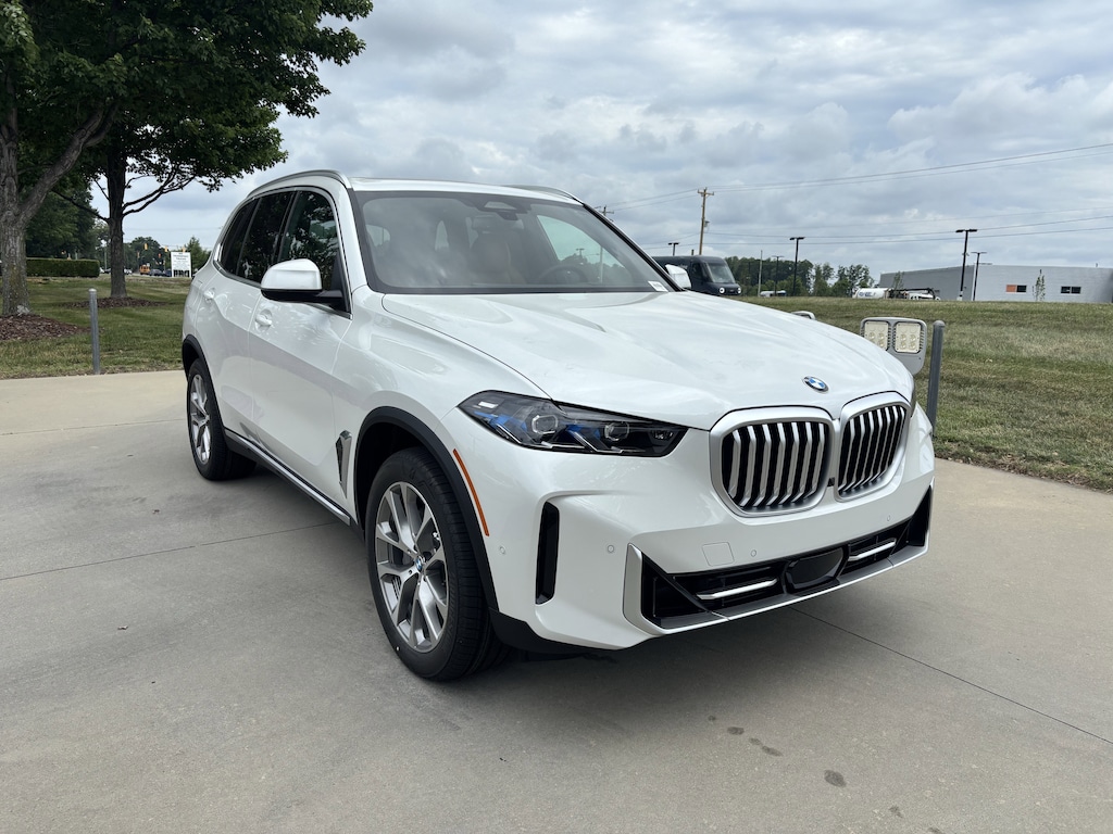 New 2026 BMW X5 xDrive40i SUV