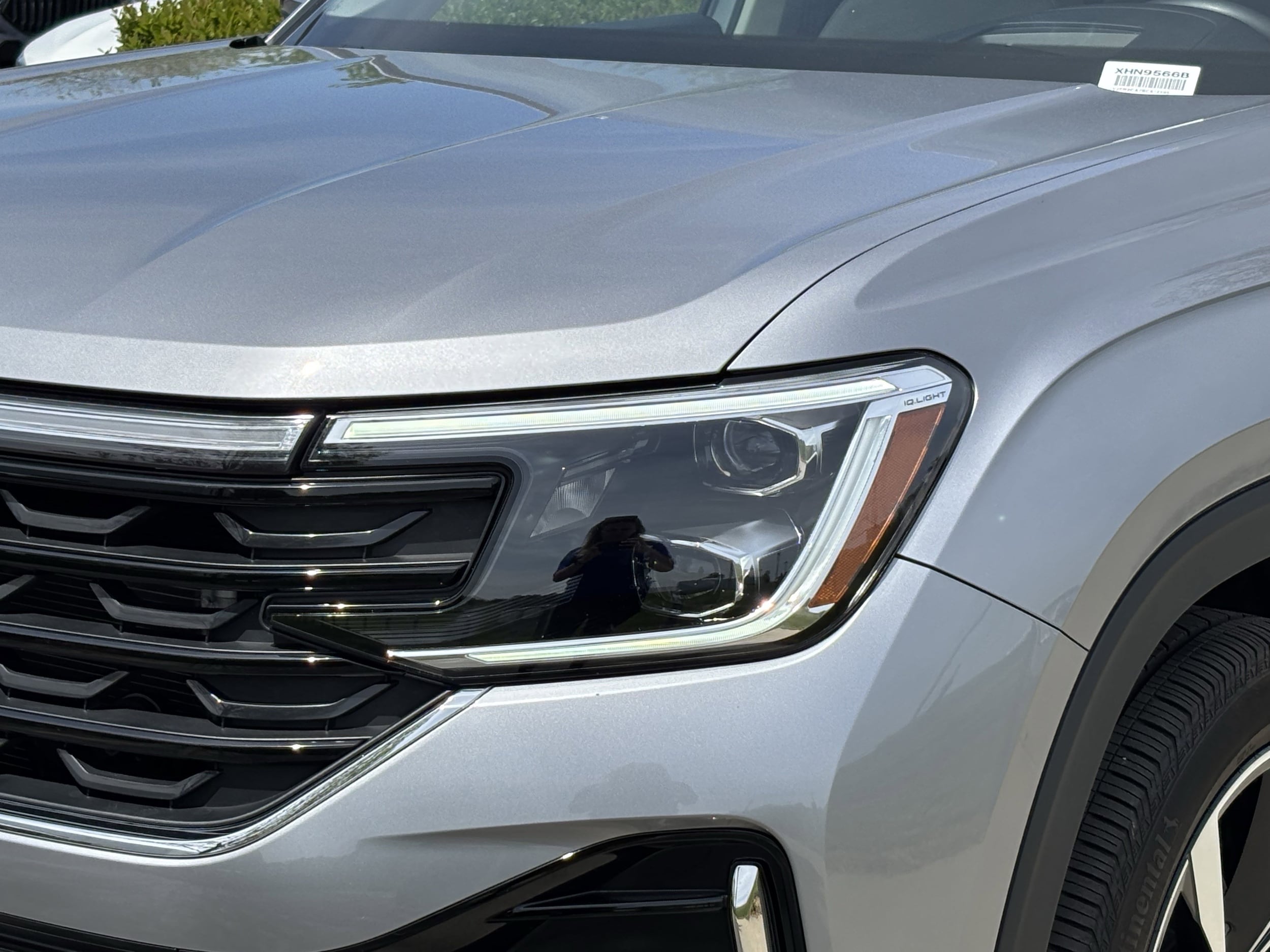 2025 Volkswagen Atlas 2.0T SEL Premium R-Line 4MOTION photo 4