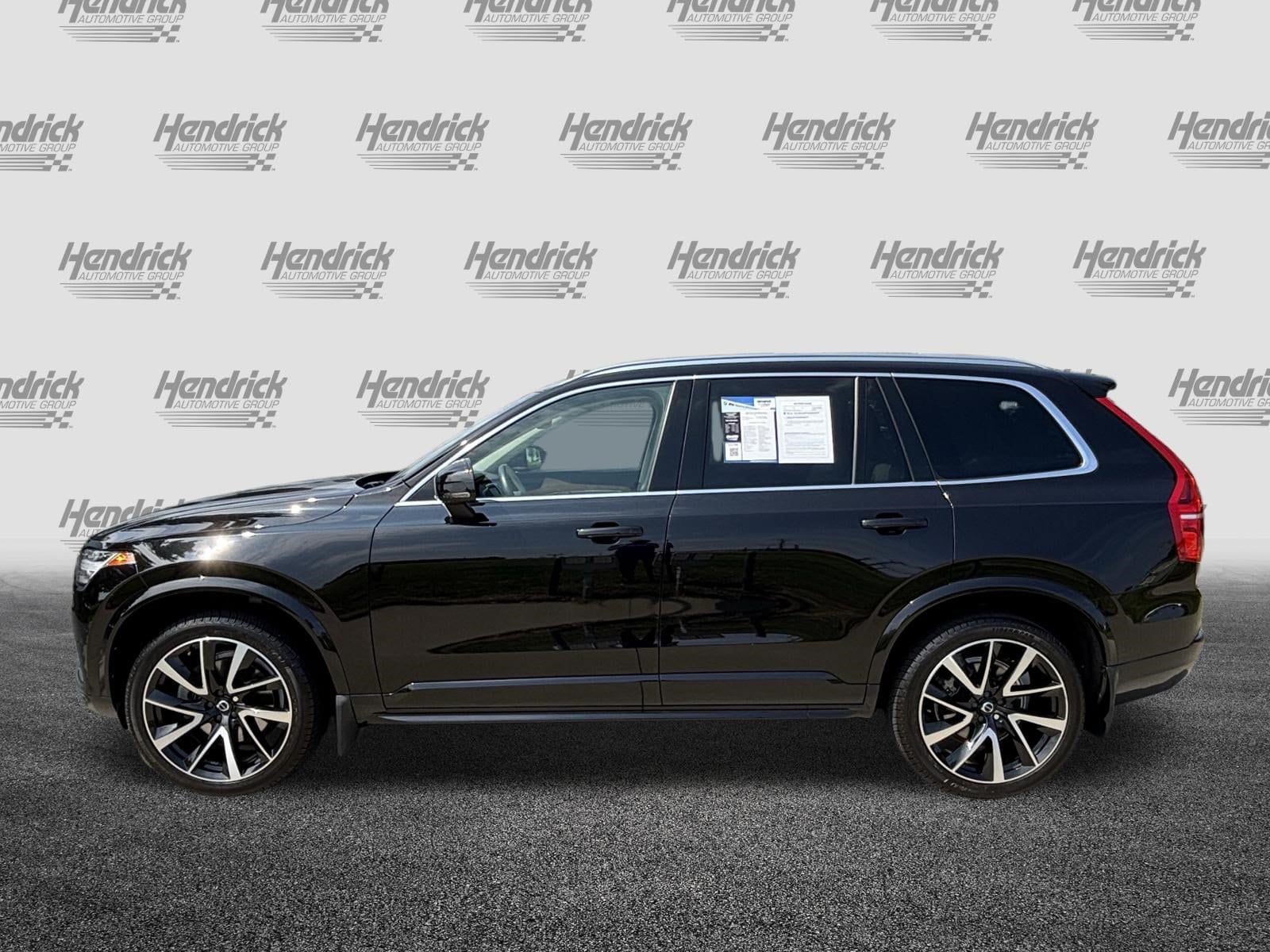 2022 Volvo XC90 Momentum