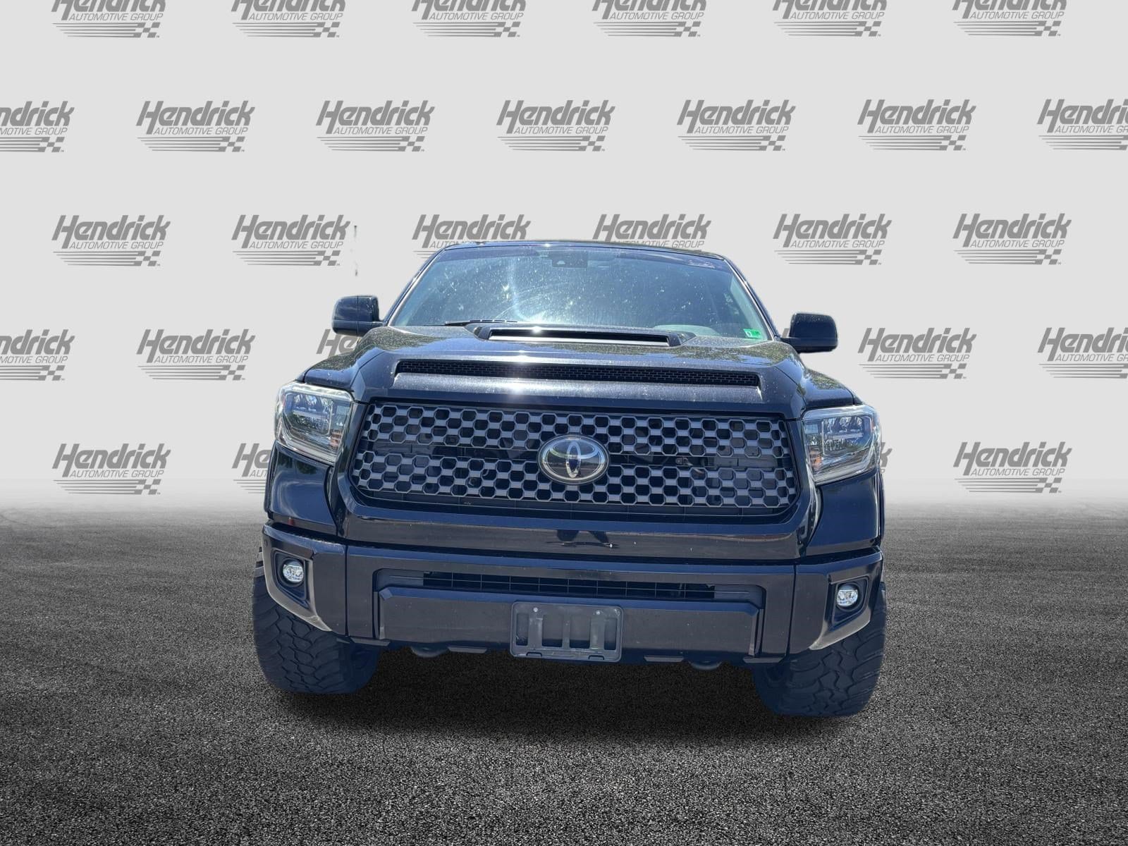 2018 Toyota Tundra 4WD SR5 photo 3