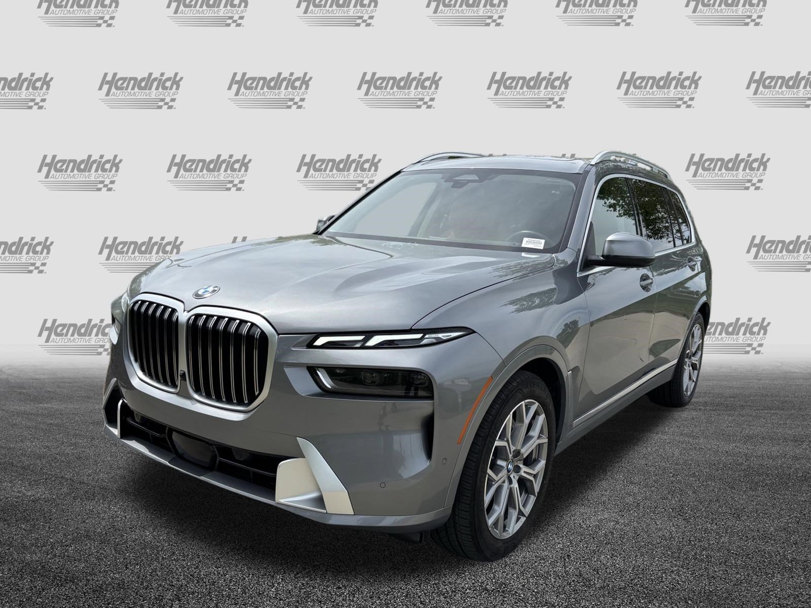 2024 BMW X7 xDrive40i photo 4