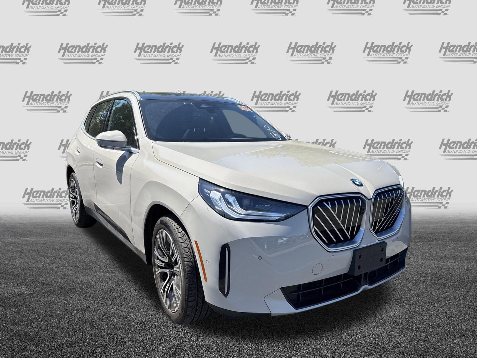 2025 BMW X3 30 xDrive photo 2