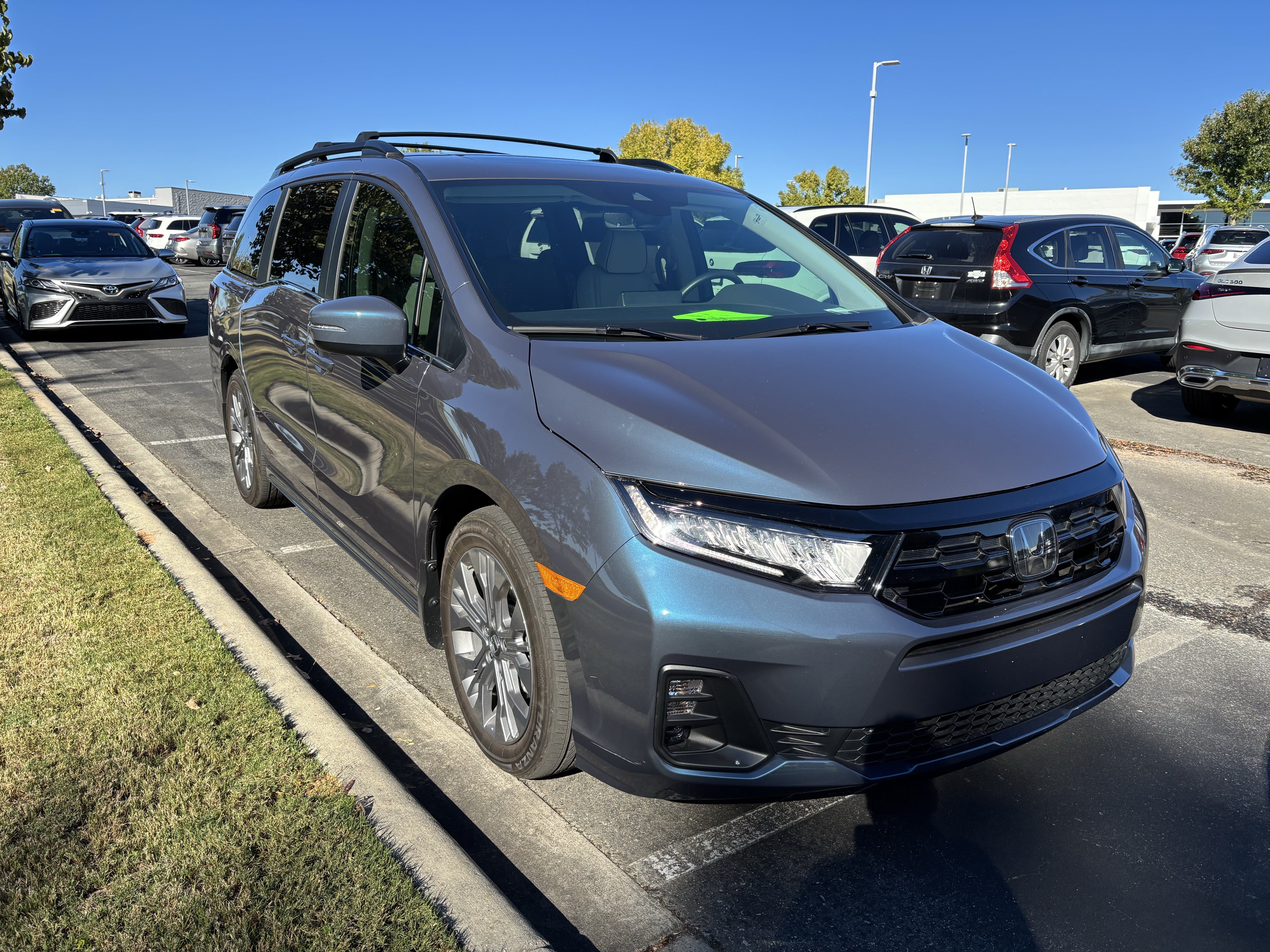 Used 2025 Honda Odyssey Touring Minivan