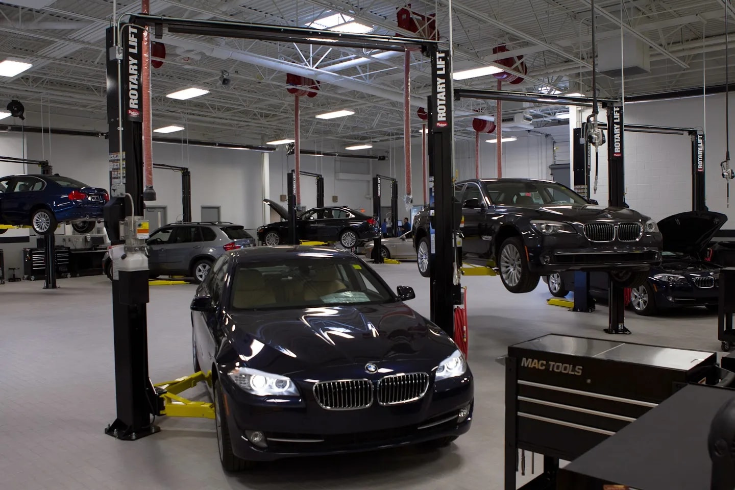 Hendrick BMW South Austin Service Center