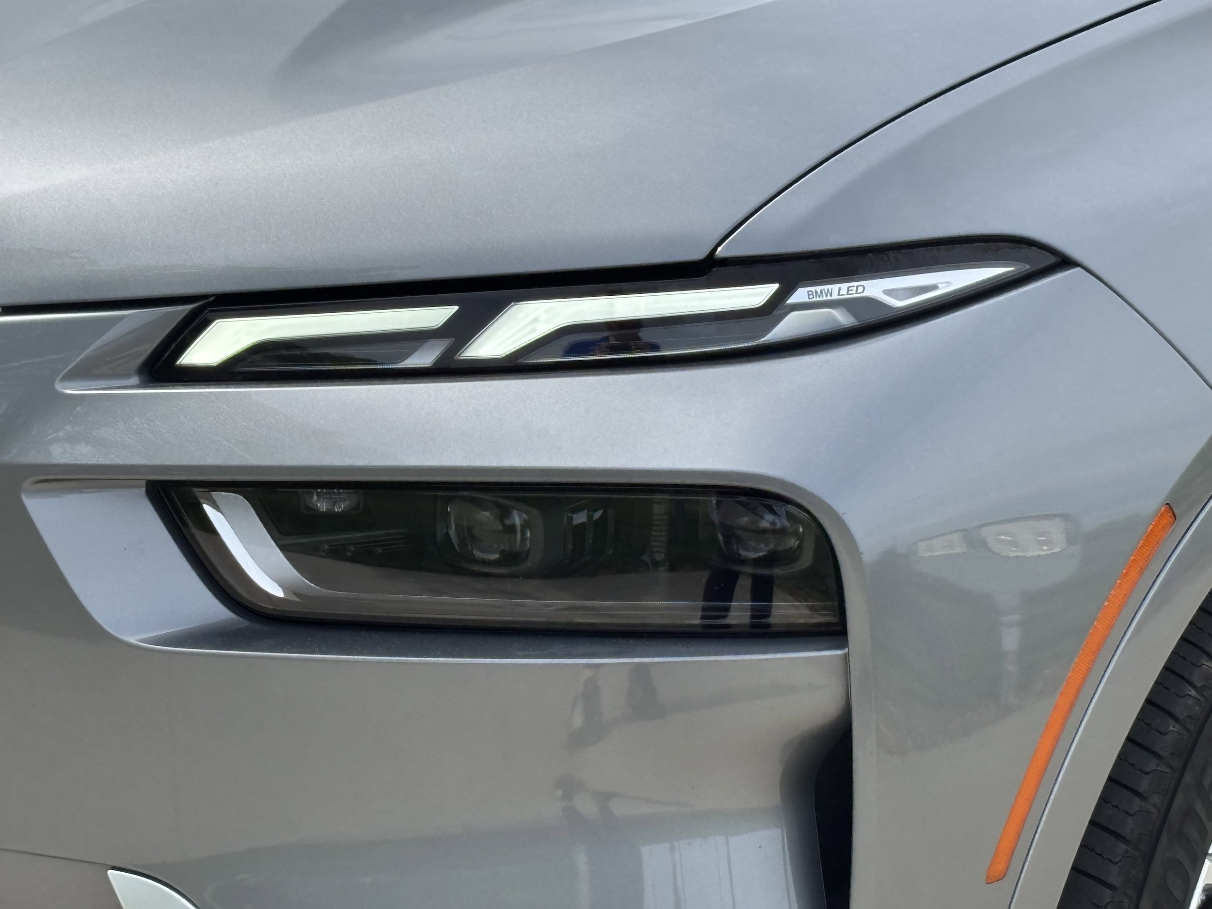 2024 BMW X7 xDrive40i photo 5