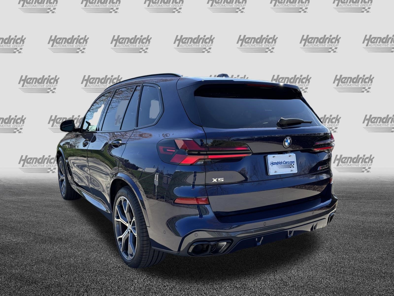 2024 BMW X5 M60i photo 3