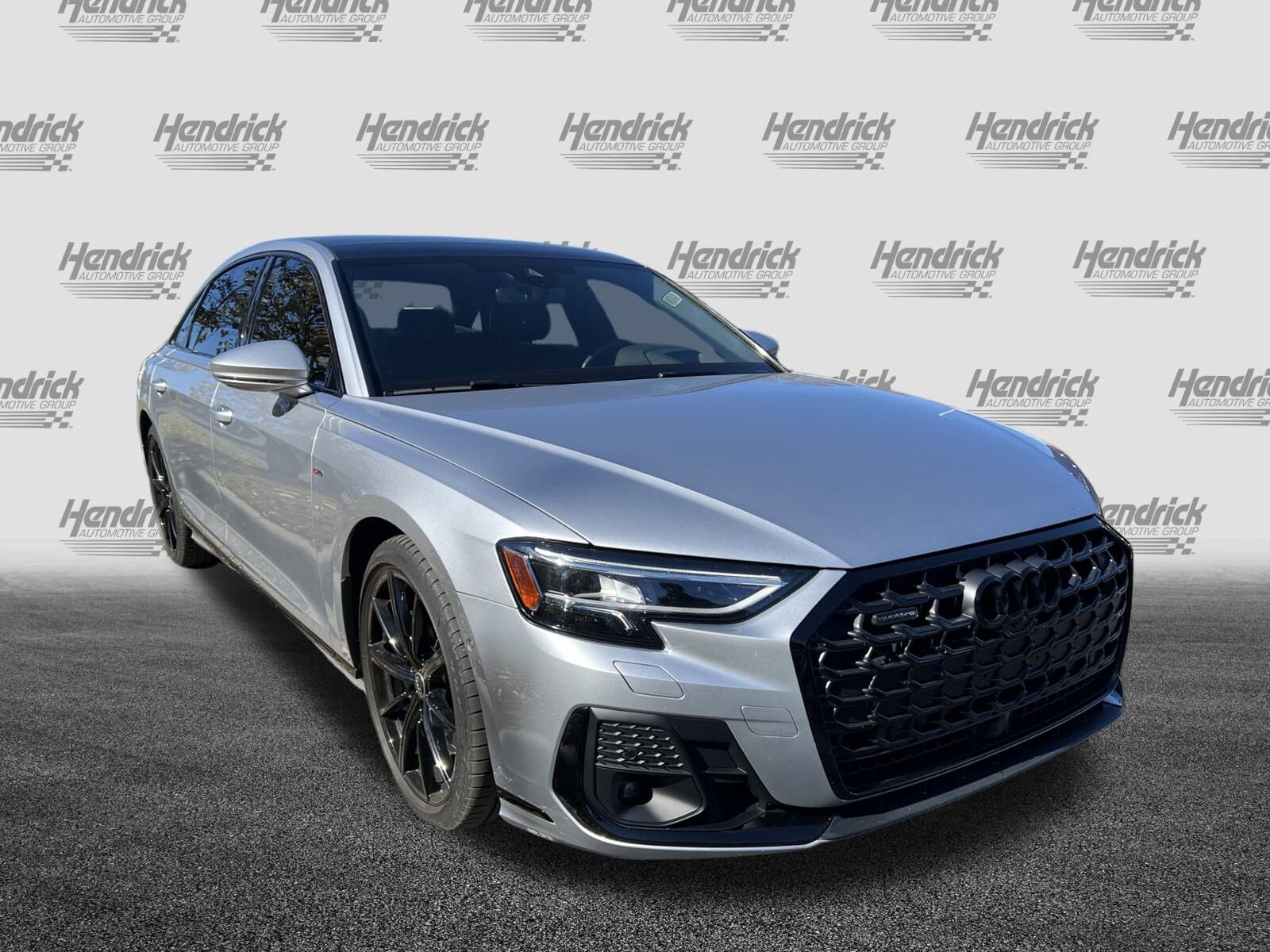 2022 Audi A8 L Quattro photo 2