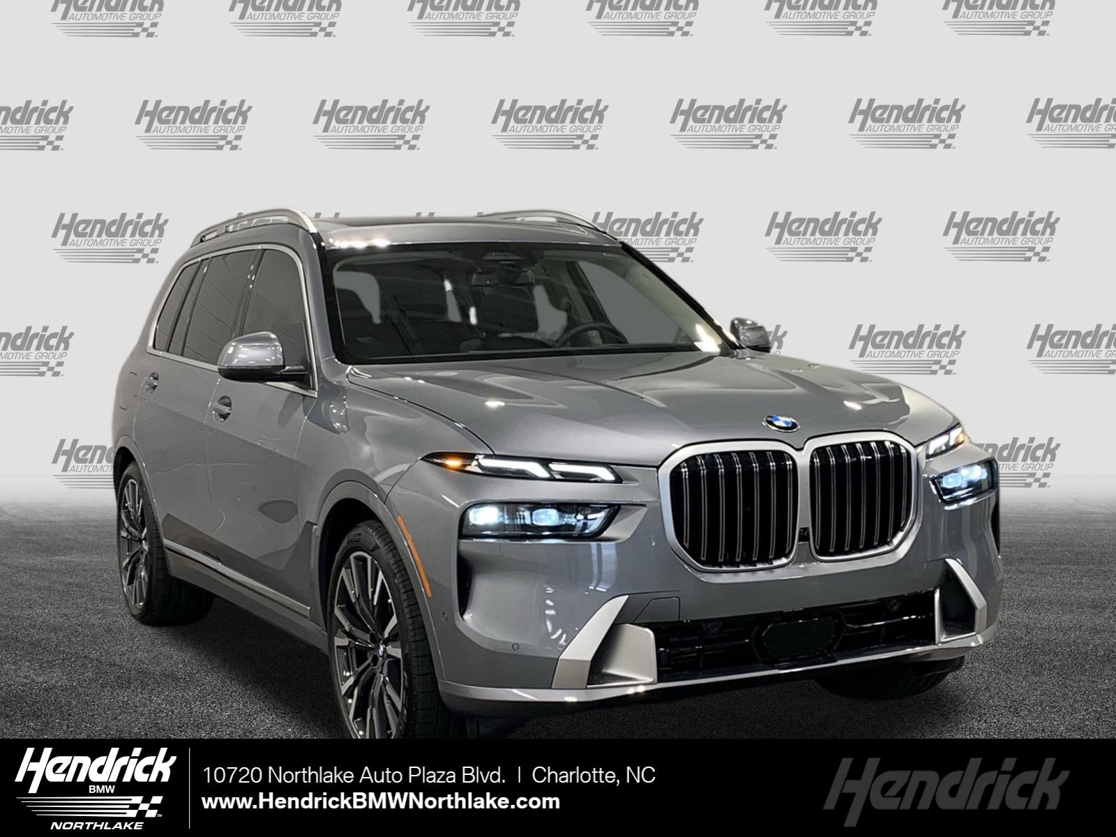 2026 BMW X7 40i's photo