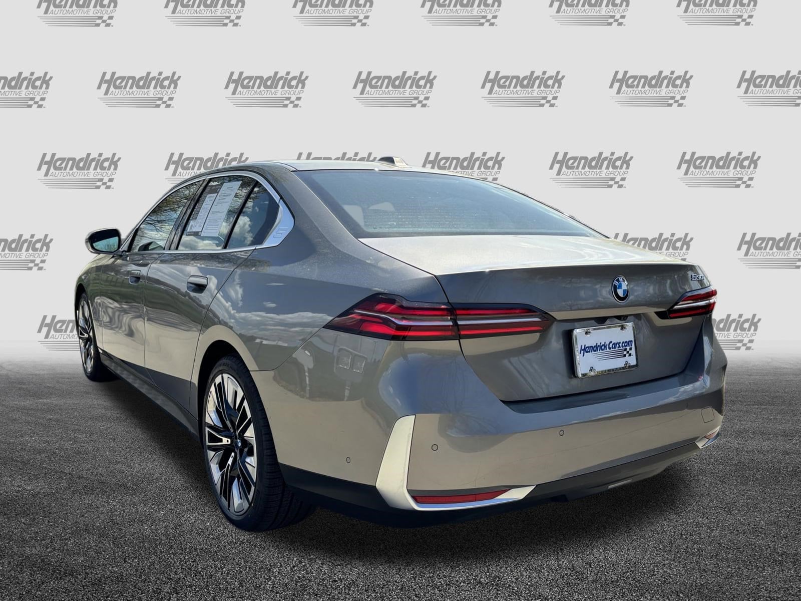 2026 BMW 5 Series 530i photo 5