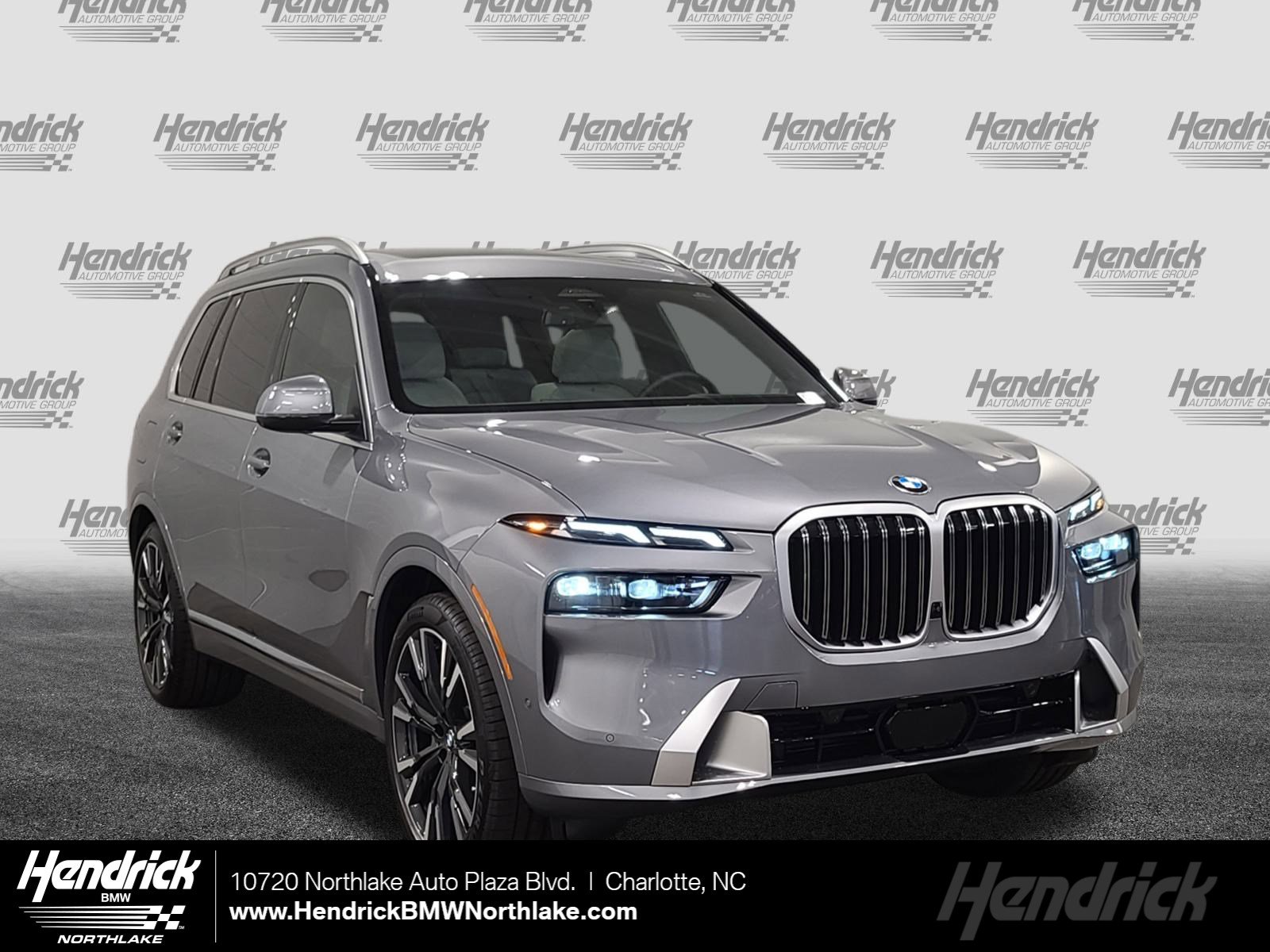 2026 BMW X7 40i's photo