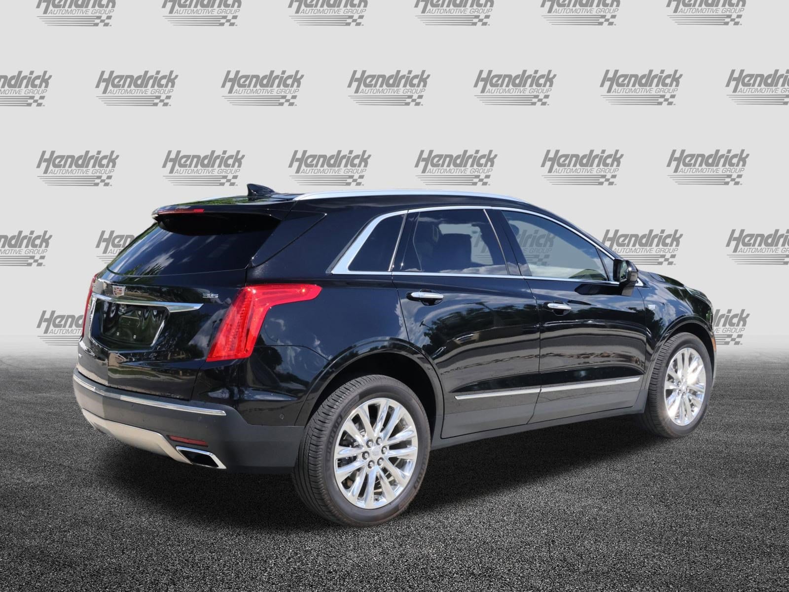 2019 CADILLAC XT5 Platinum AWD photo 3