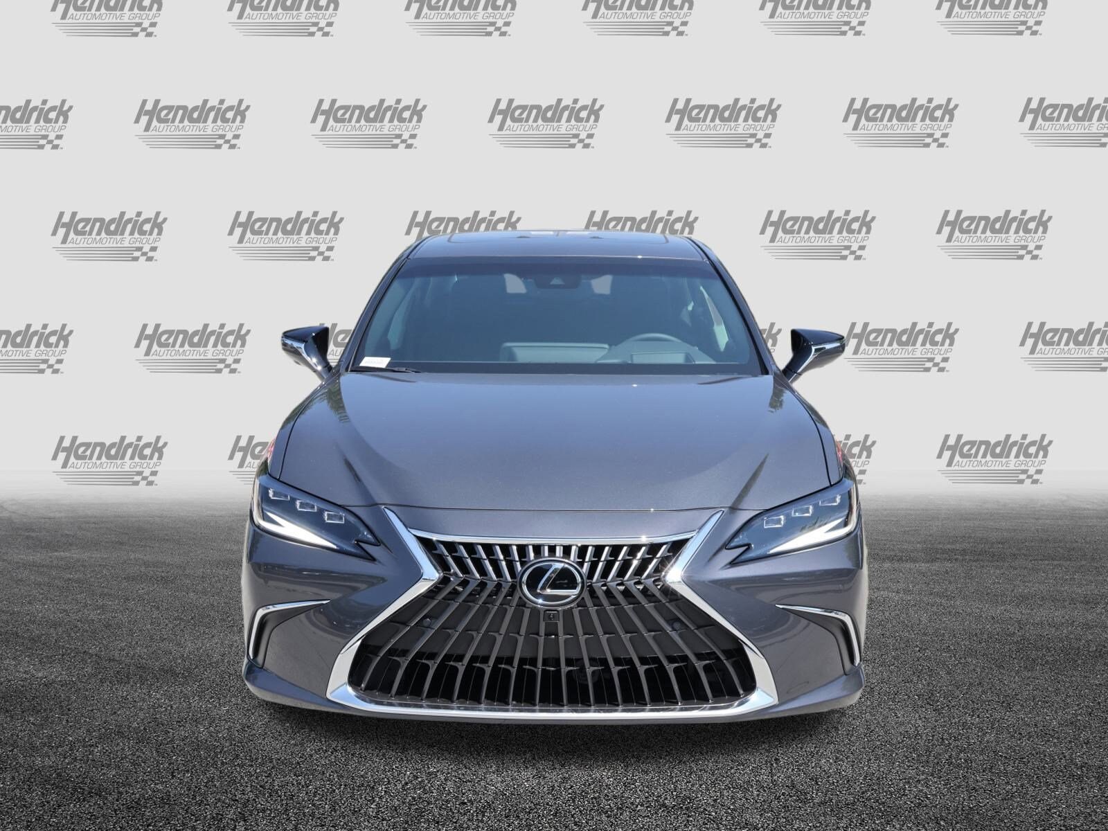 2025 Lexus ES 300h Ultra Luxury photo 3