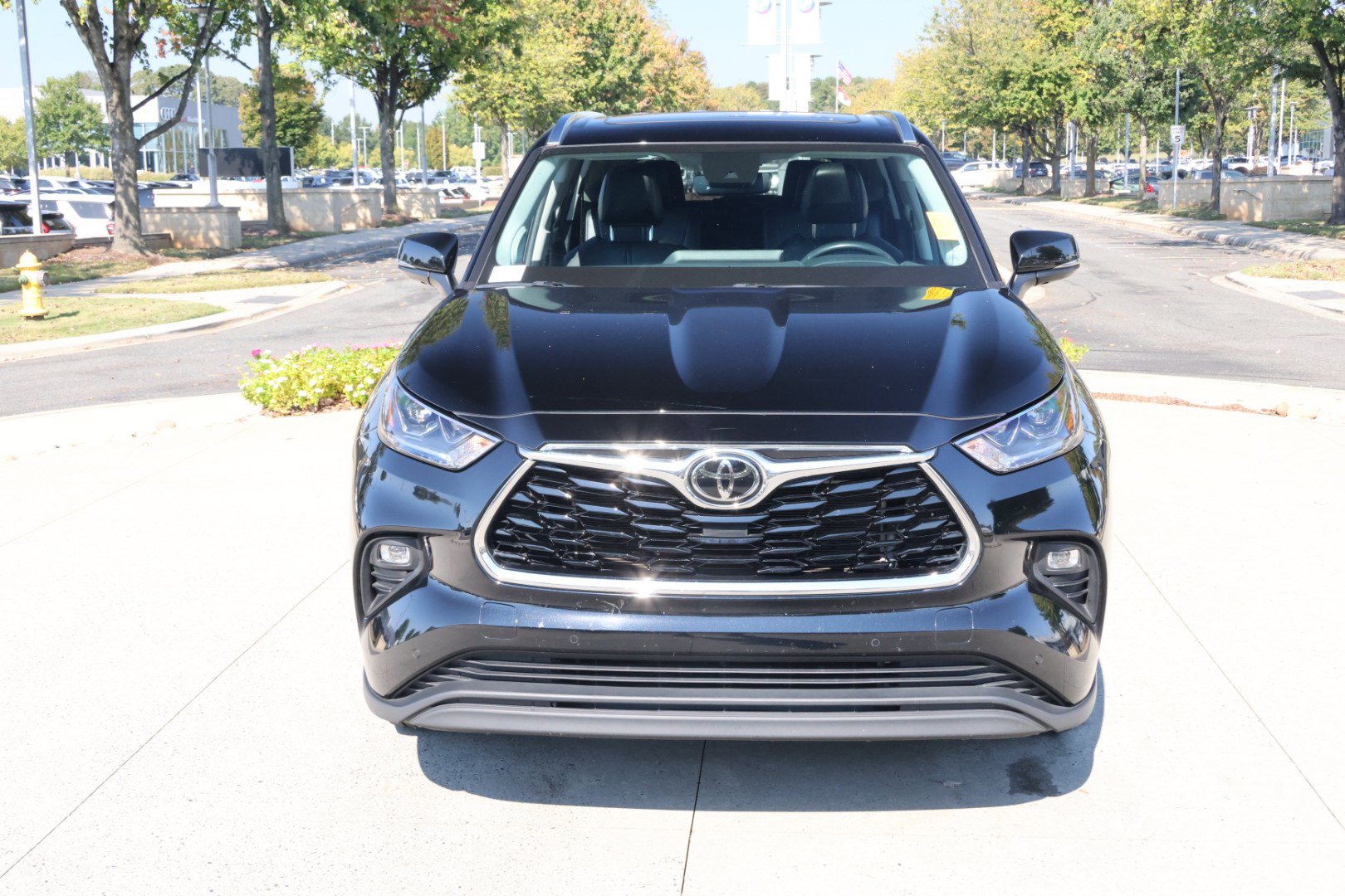 Used 2023 Toyota Highlander Limited SUV