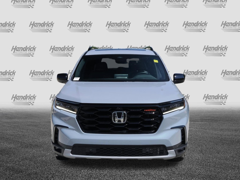 Used 2025 Honda Pilot TrailSport SUV
