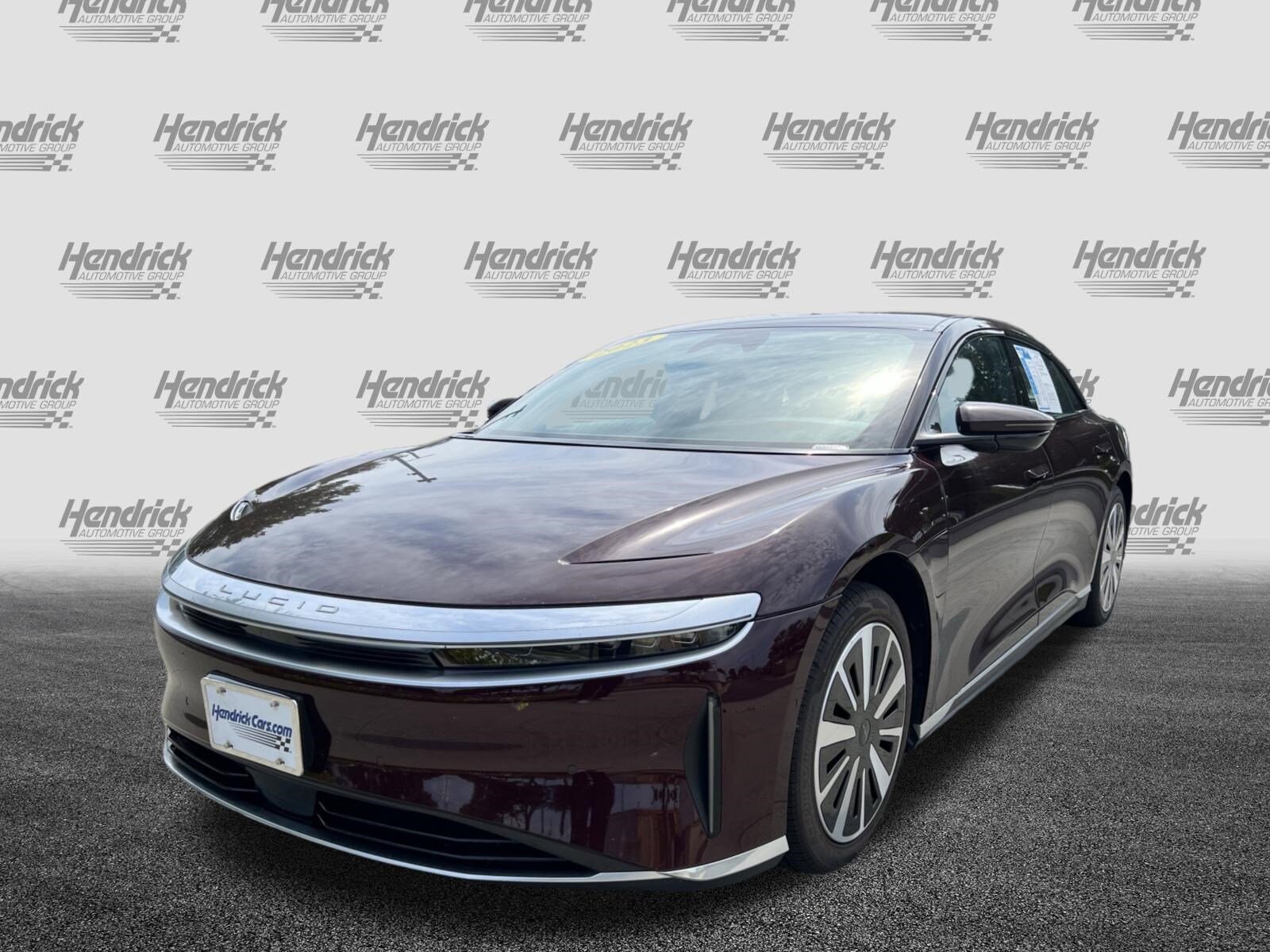 2023 Lucid Air Pure photo 4