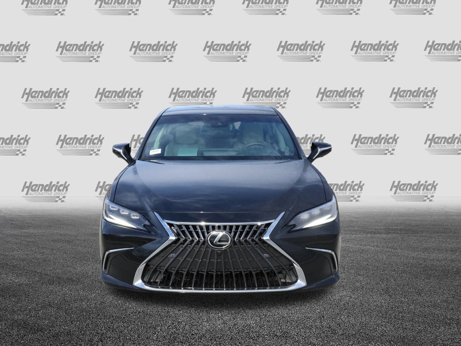 2025 Lexus ES 350 Ultra Luxury photo 2