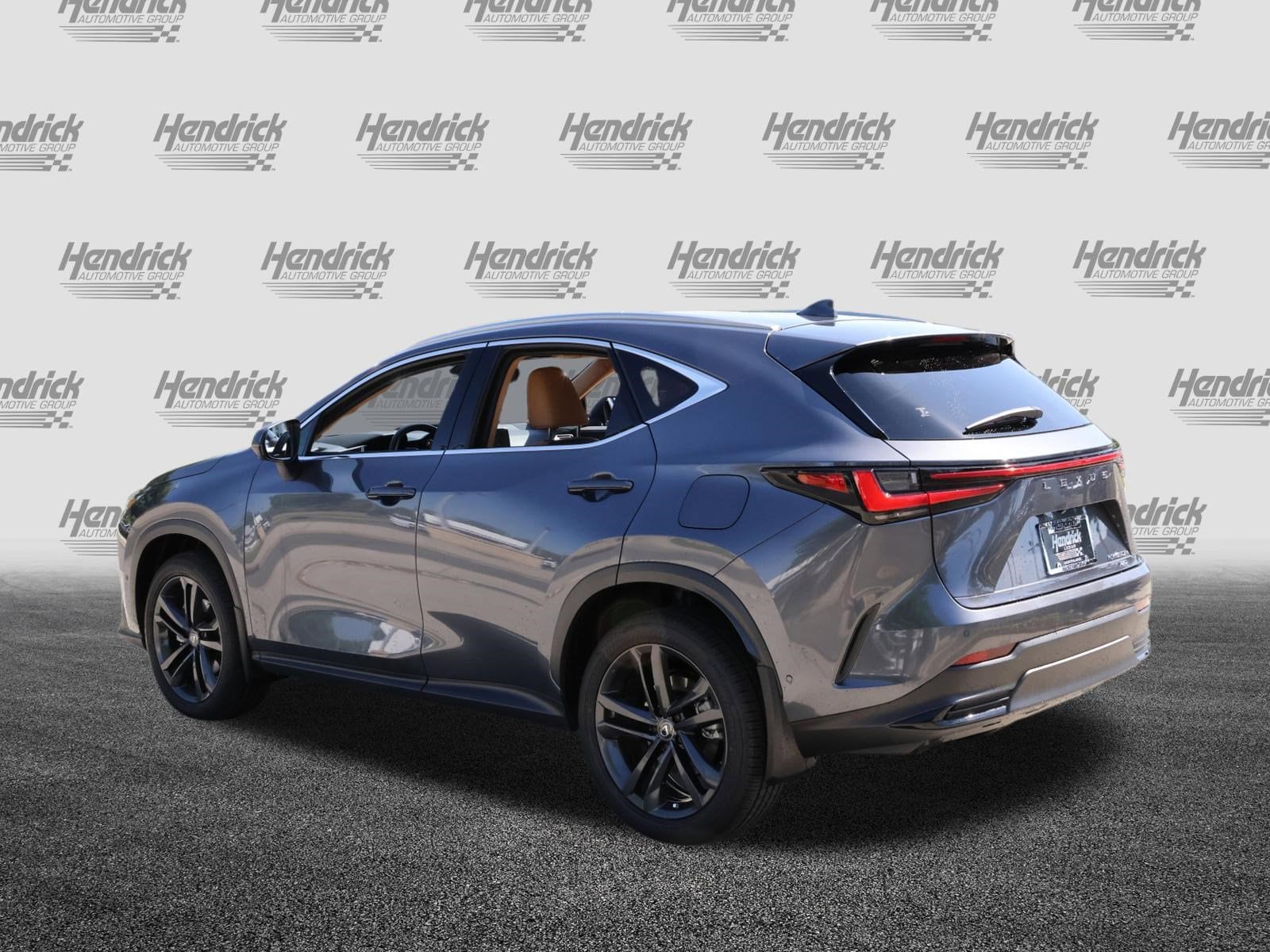 2024 LEXUS NX 450h+ Luxury photo 5