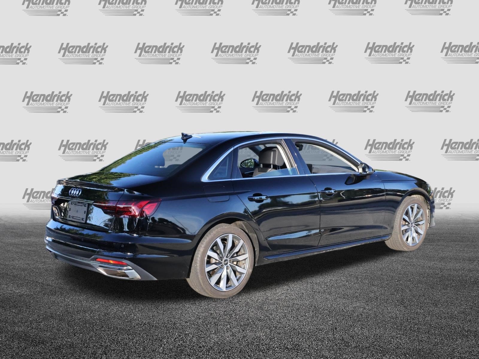 Audi A4 Sedan Premium
