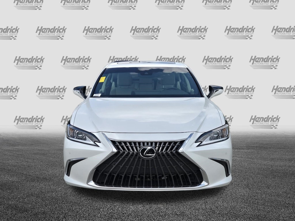 Used 2025 Lexus ES 350 Sedan